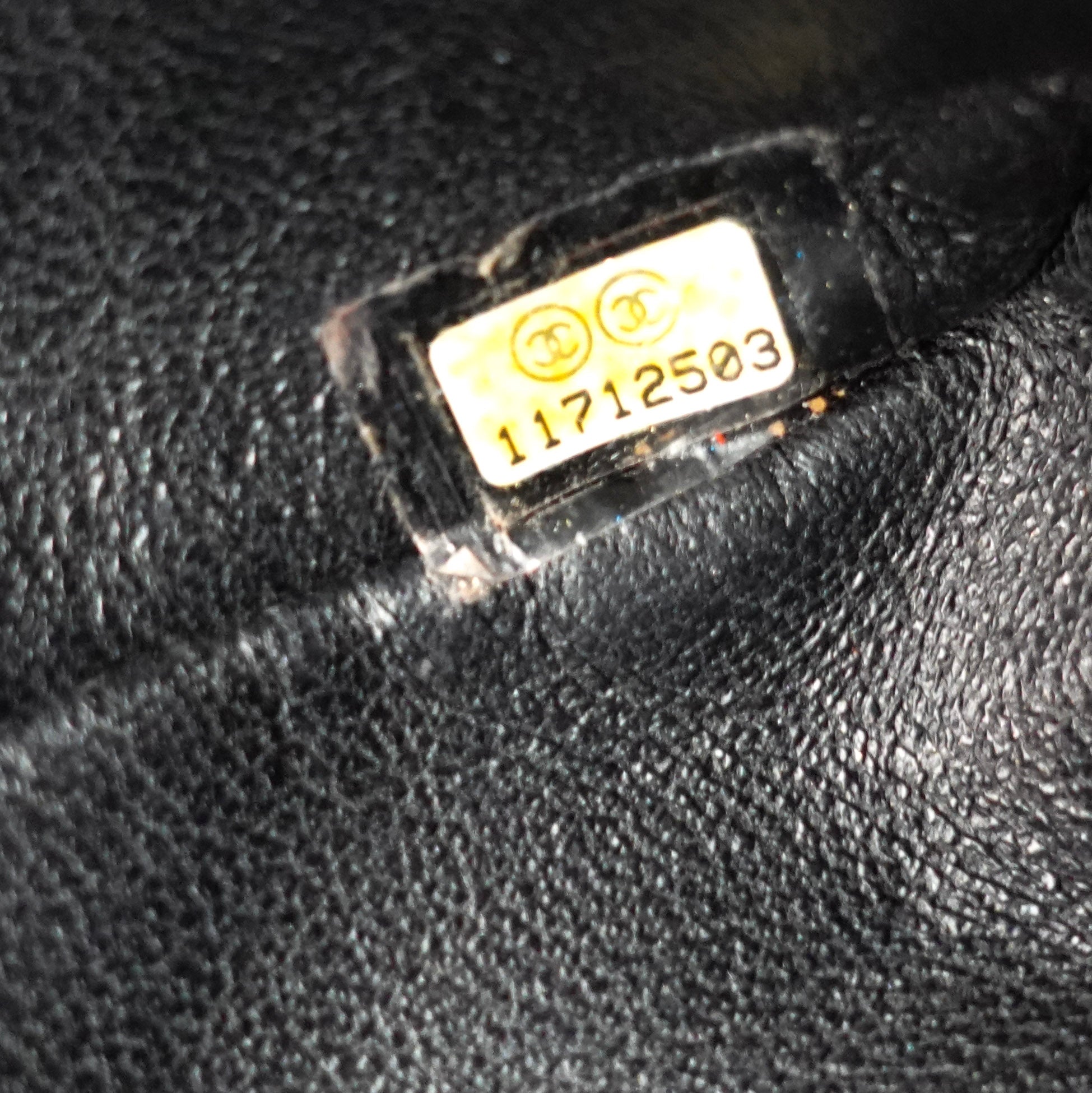 East West shoulder bag caviar