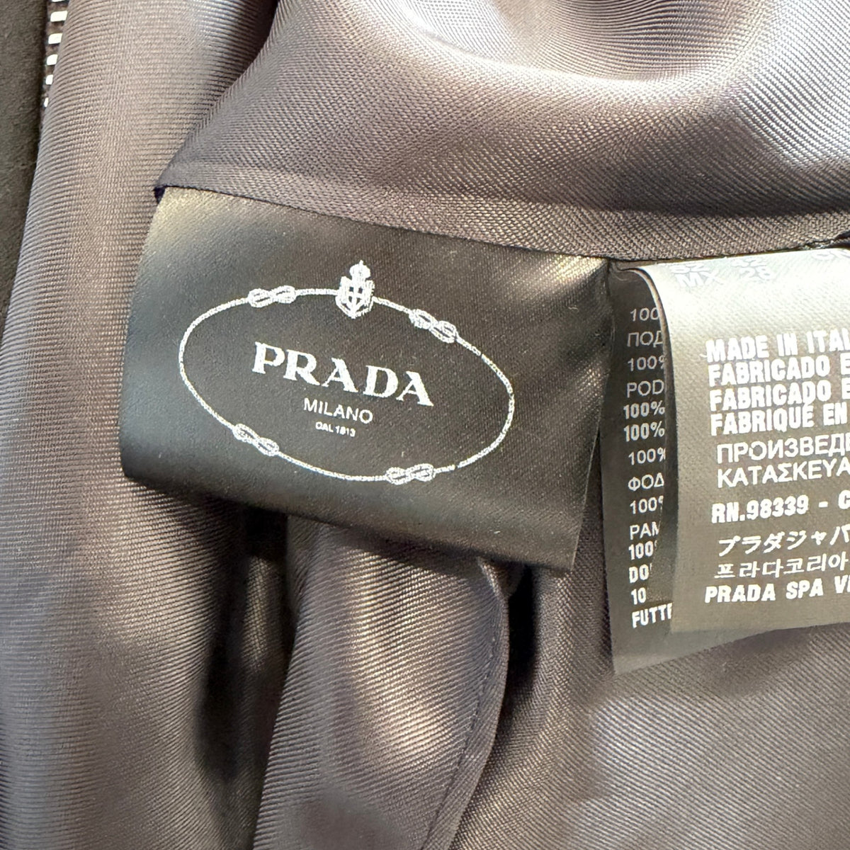 NEW Prada Black Wool Coat with White Trim Collar (RRP £2500) | Authentic Preloved - Reloved Again