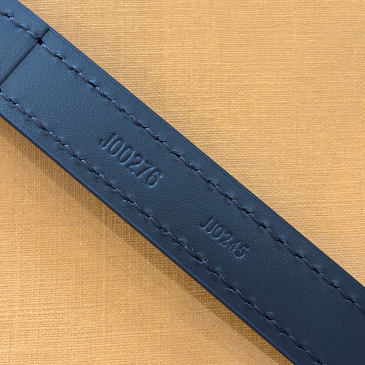 Louis Vuitton Band Reg 16mm Epi Ebene bag strap RRP £355