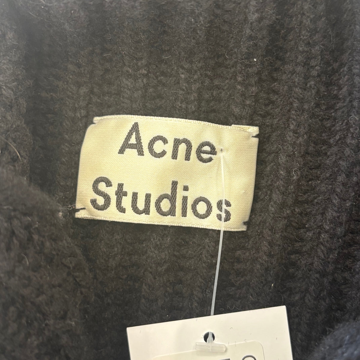 Acne Studios Ribbed Wool Knit Sweater (RRP £400) | Authentic Preloved - Reloved Again