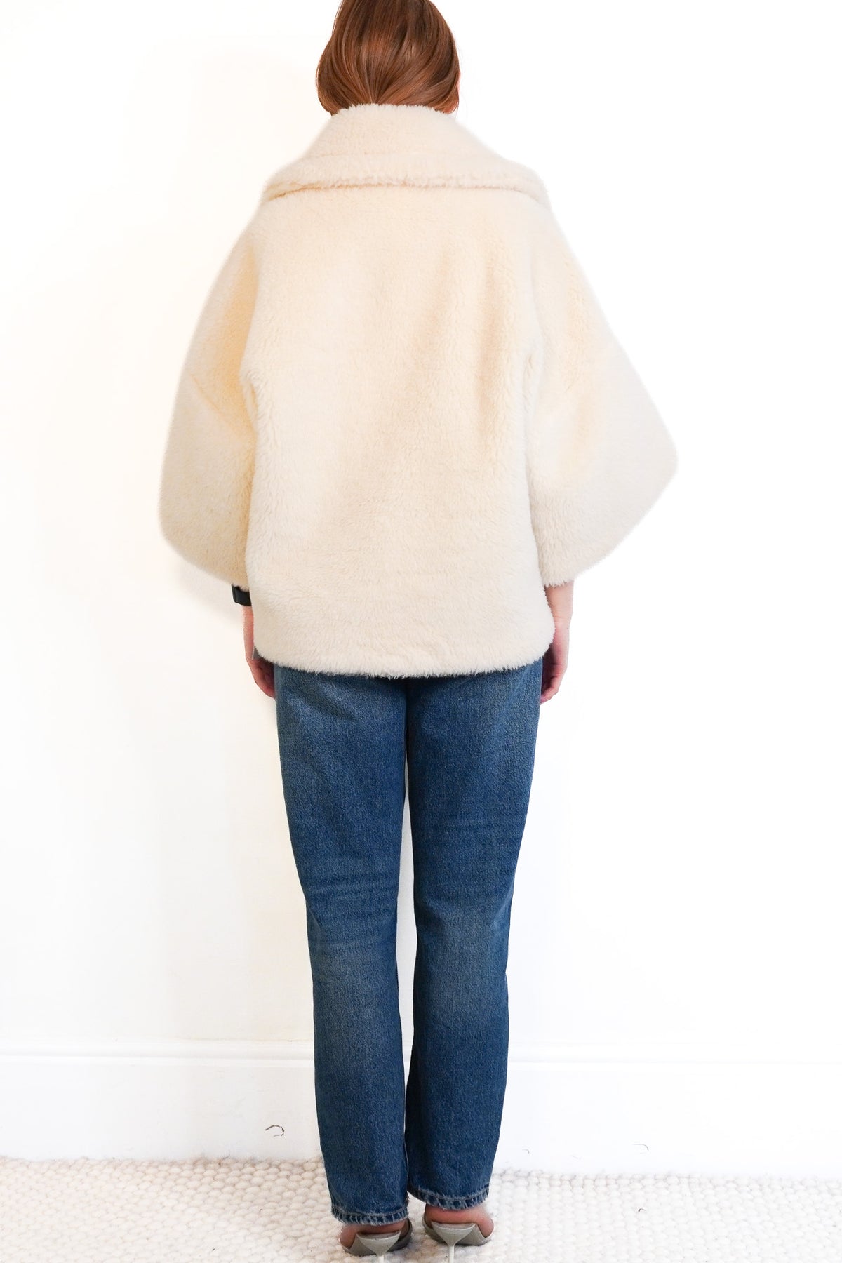 Back: Max Mara Short Cream Teddy