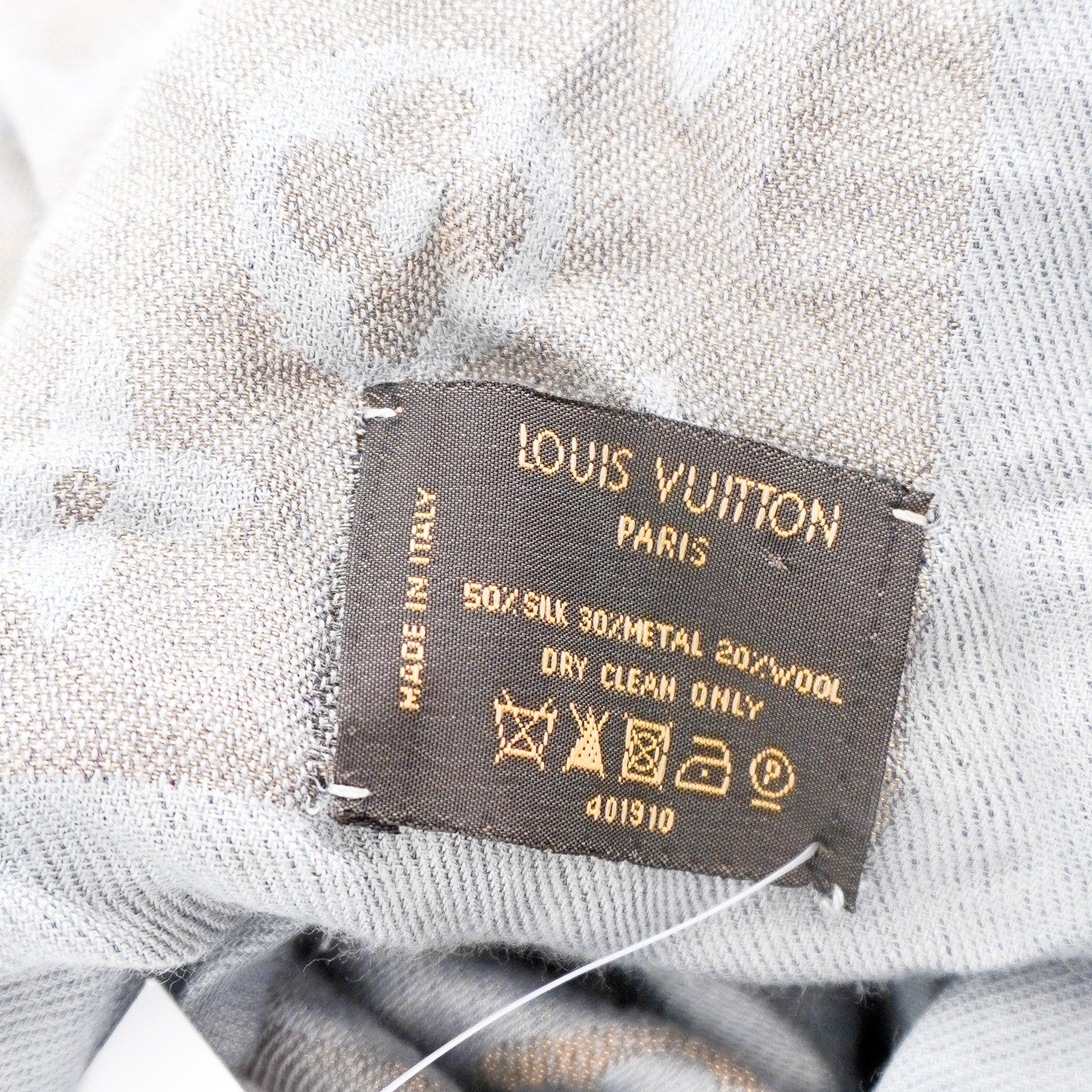 Back photo of the Louis Vuitton Blue and Silver Monogram Scarf