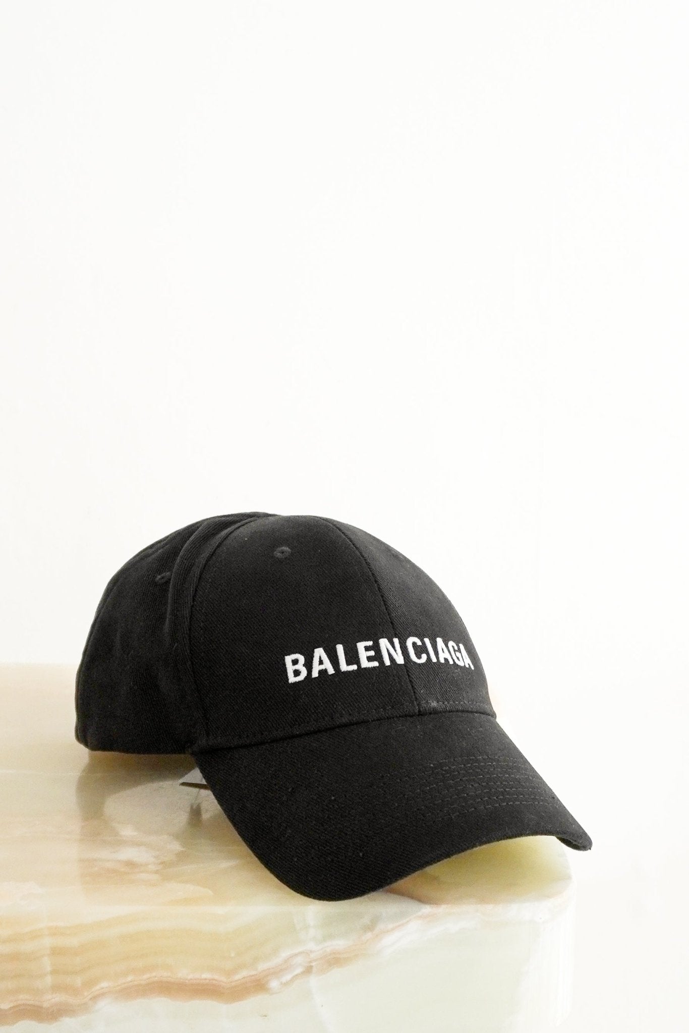 Balenciaga Cap in Black/White – Size L (RRP £350) | Authentic Preloved - Reloved Again