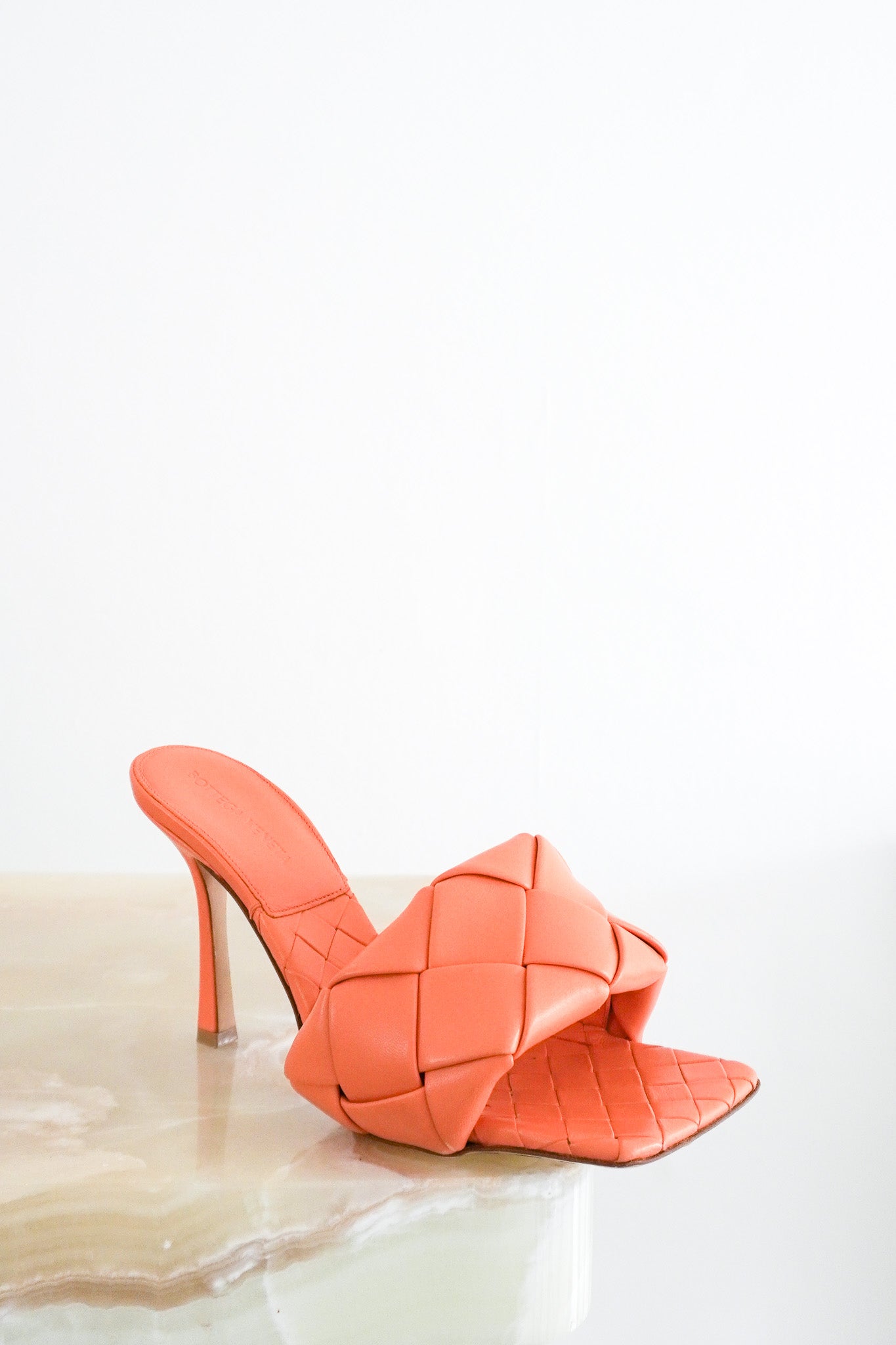 Bottega-Veneta-Lido-Mules-in-Peach-front-picture-chelsea-london