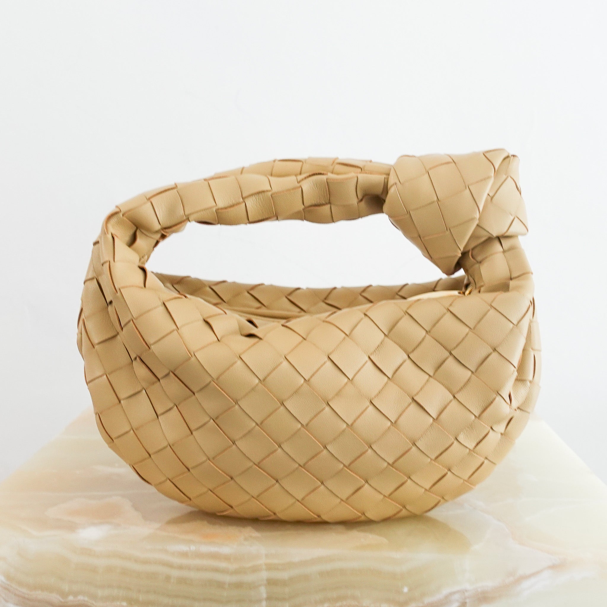 Bottega-Veneta-Teen-Jodie-Beige-Bag-first-photo
