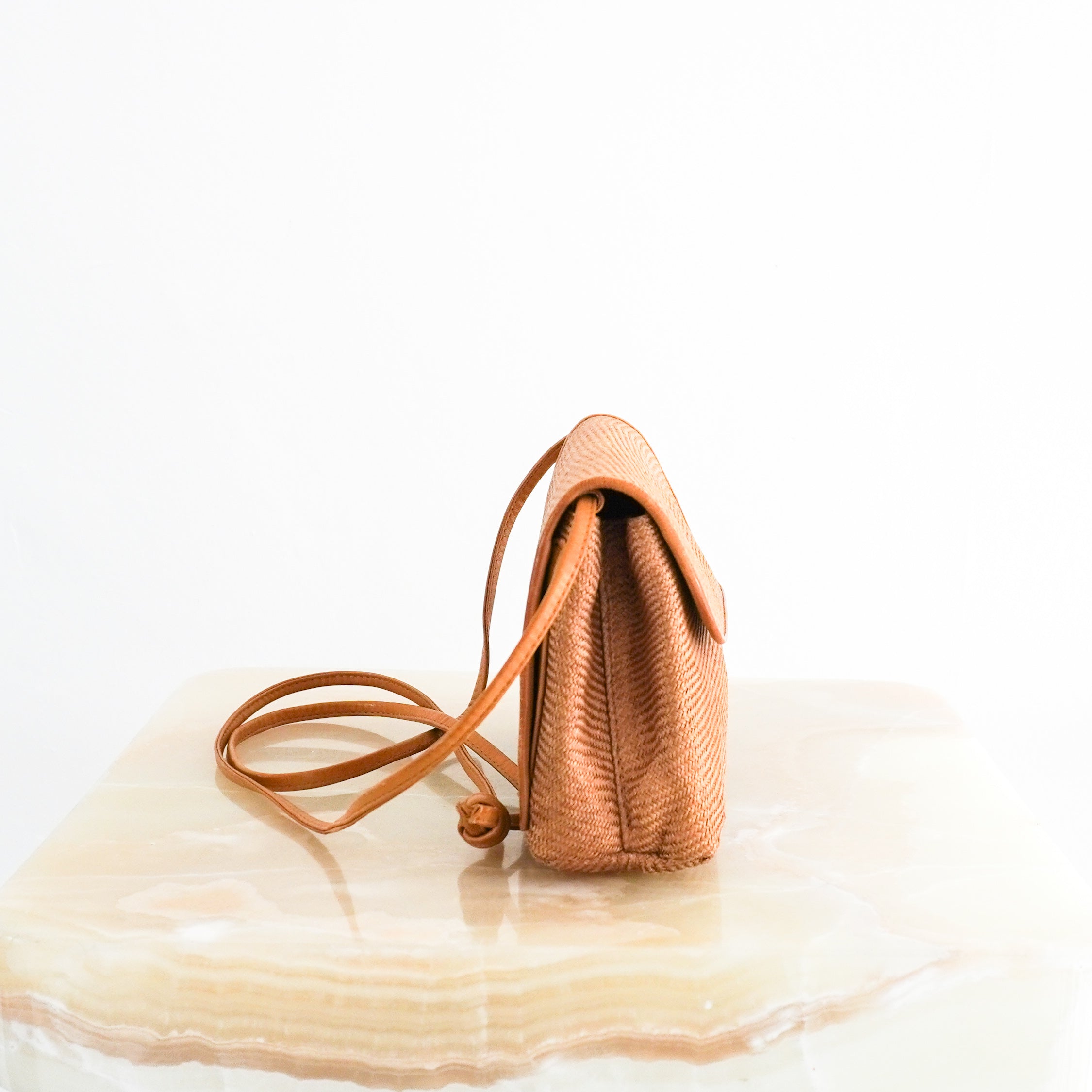 Bottega-Veneta-Vintage-Brown-Raffia-Crossbody-Bag-side-picture-Chelsea-London