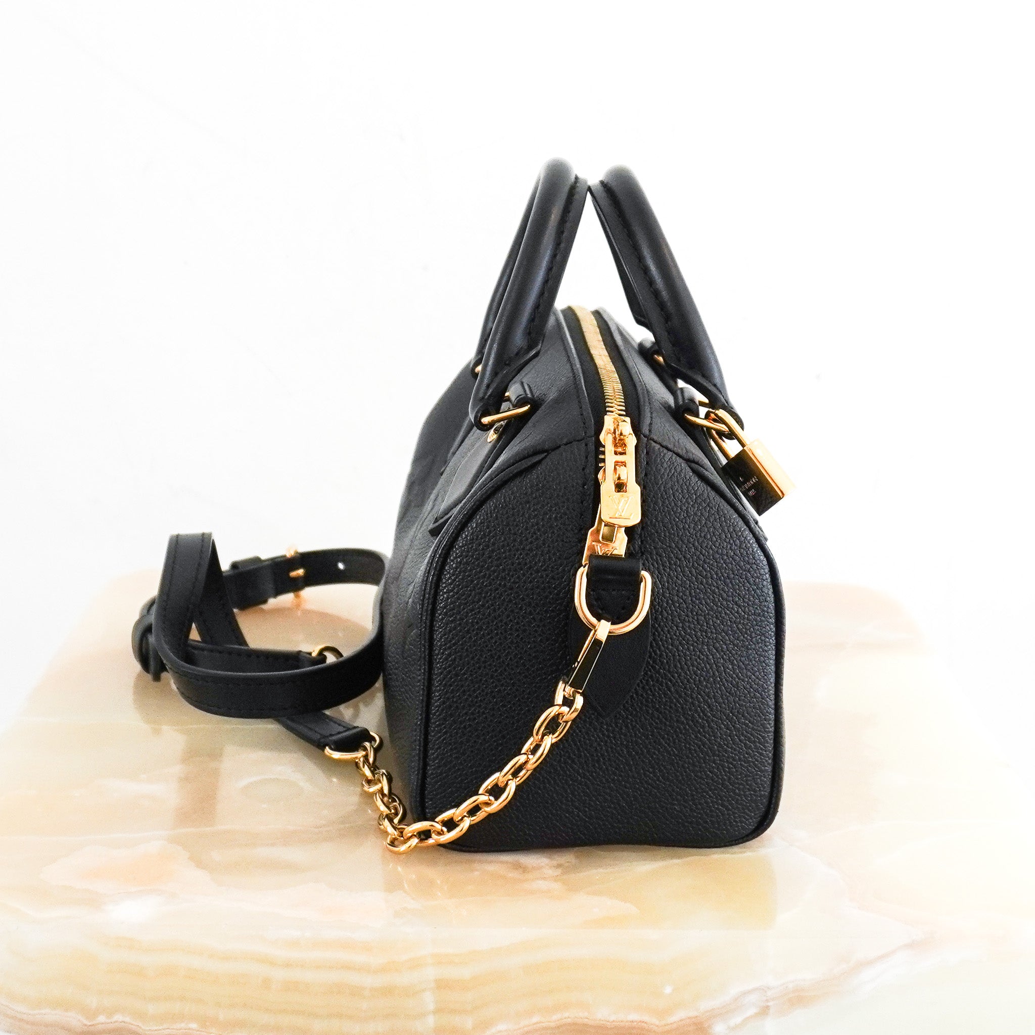 CURRENT-SEASON-Louis-Vuitton-Speedy-20-Bandouliere-in-Black-side-picture