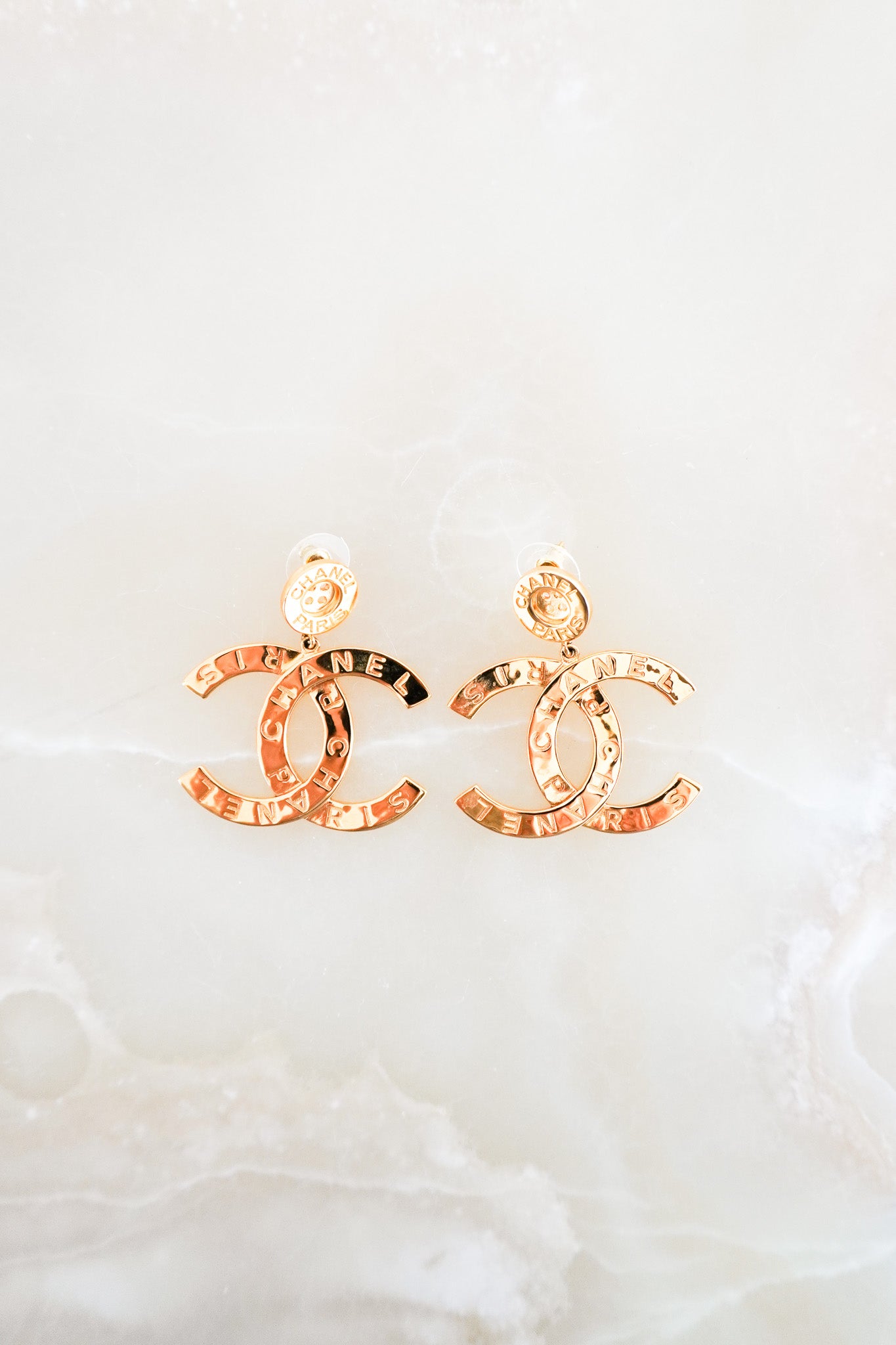 Chanel-CC-Logo-Earrings-in-Gold-front-picture-chelsea-london