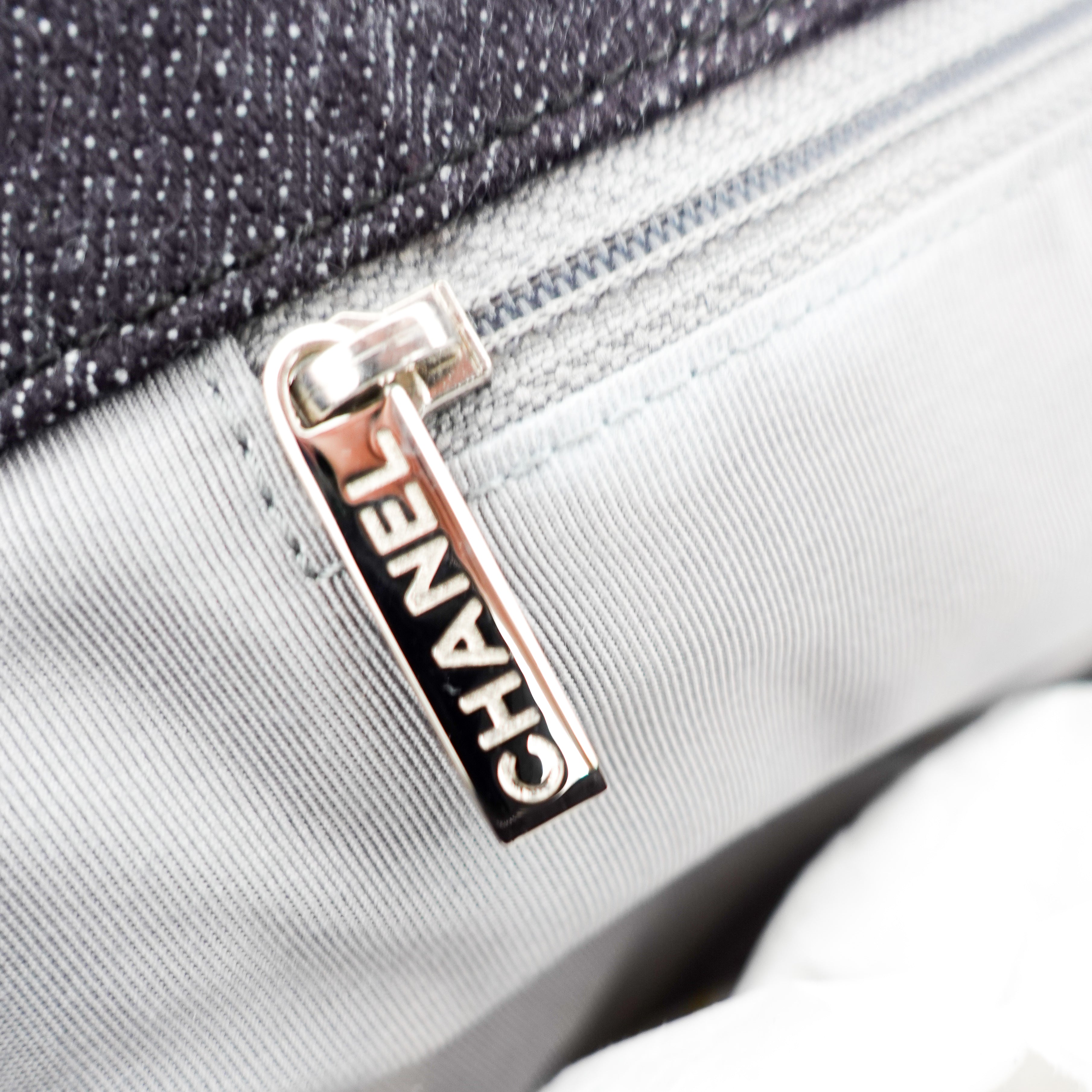 Chanel-Quilted-Denim-oversized-Canvas-Tote-bag-hardware-logo-picture