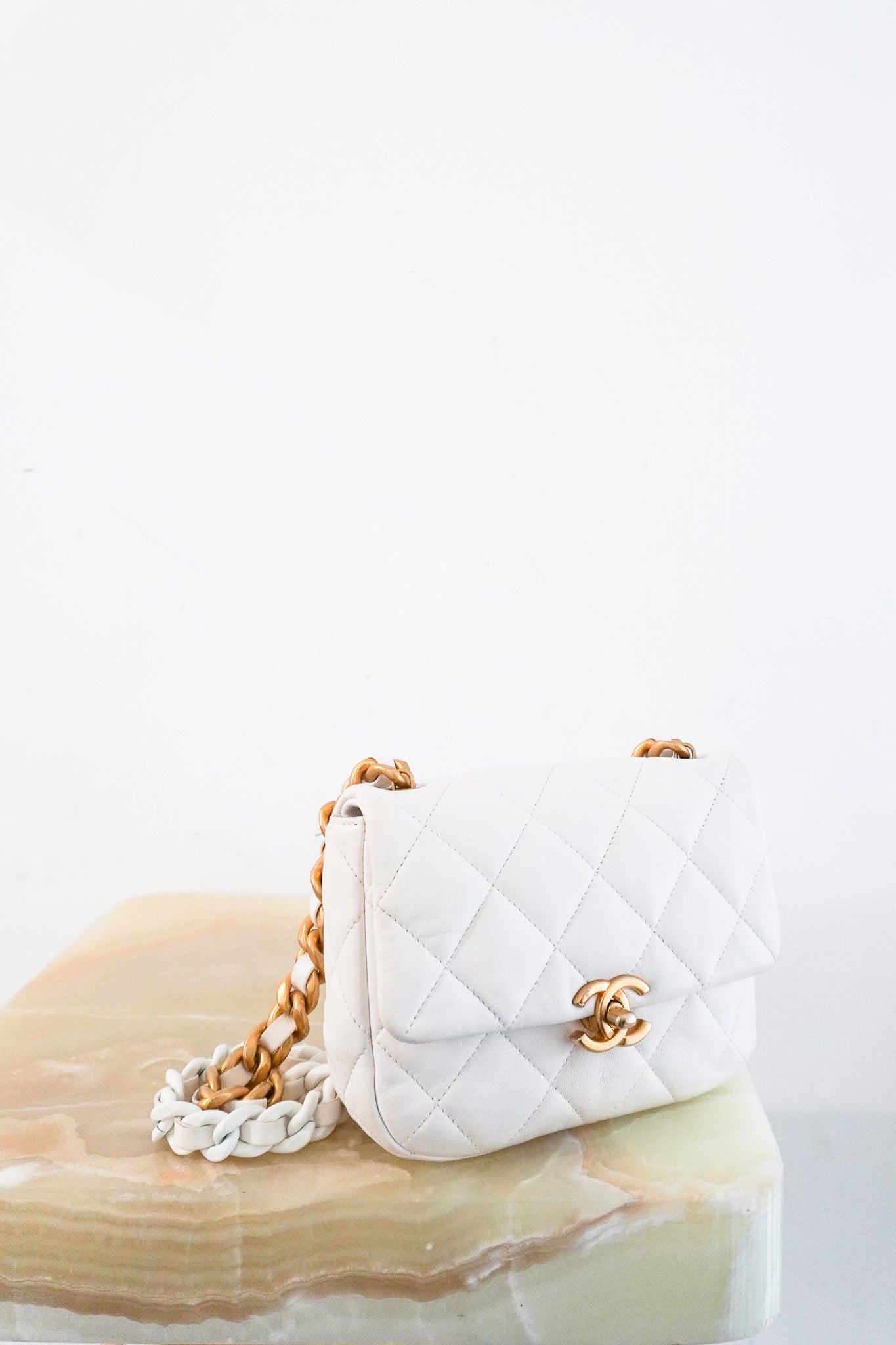 Chanel-White-Lambskin-Flap-Bag-front-picture-chelsea-london