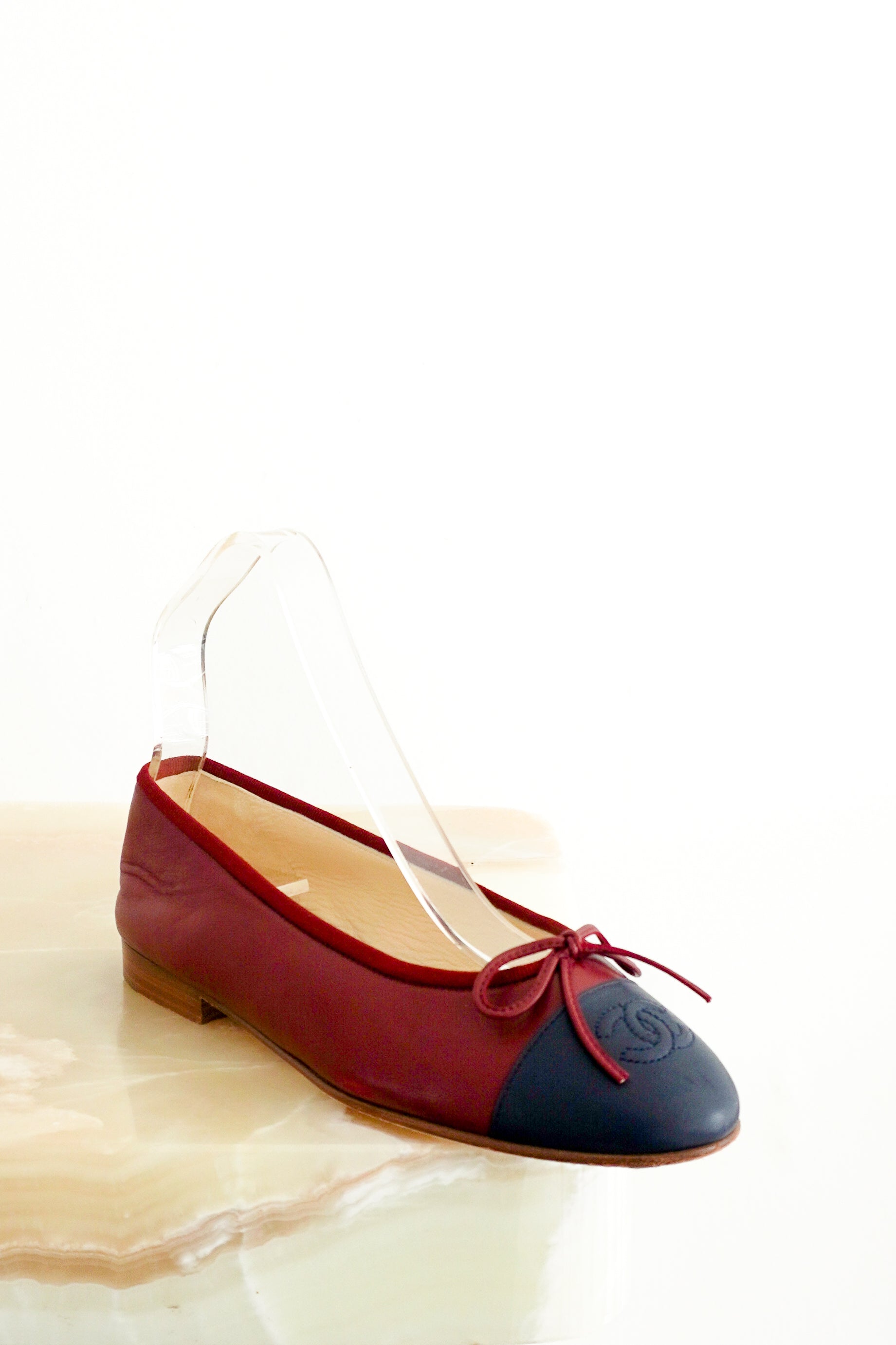 Chanel CC Ballet Flats in Burgundy & Navy Leather front photo chelsea london