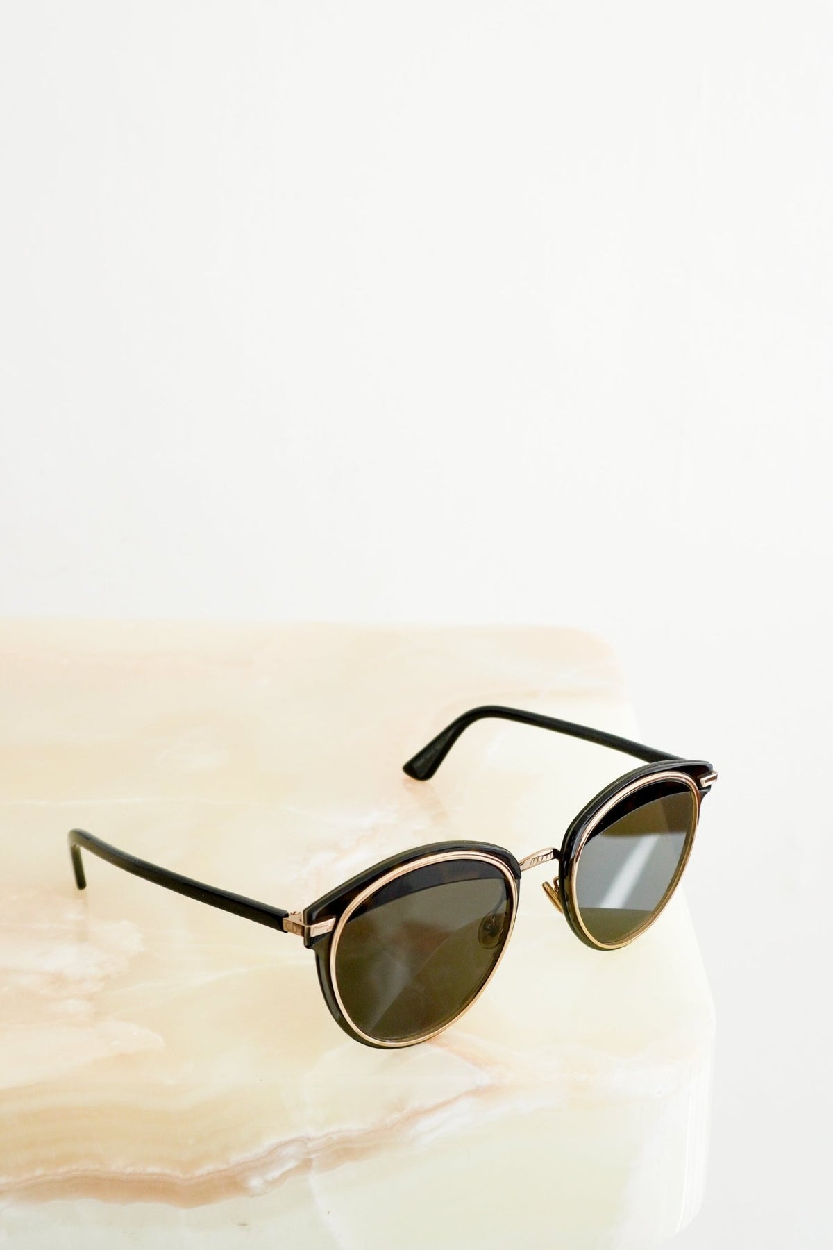Christian Dior 5812M Black & Rose Gold Round Sunglasses (RRP  display picture 2