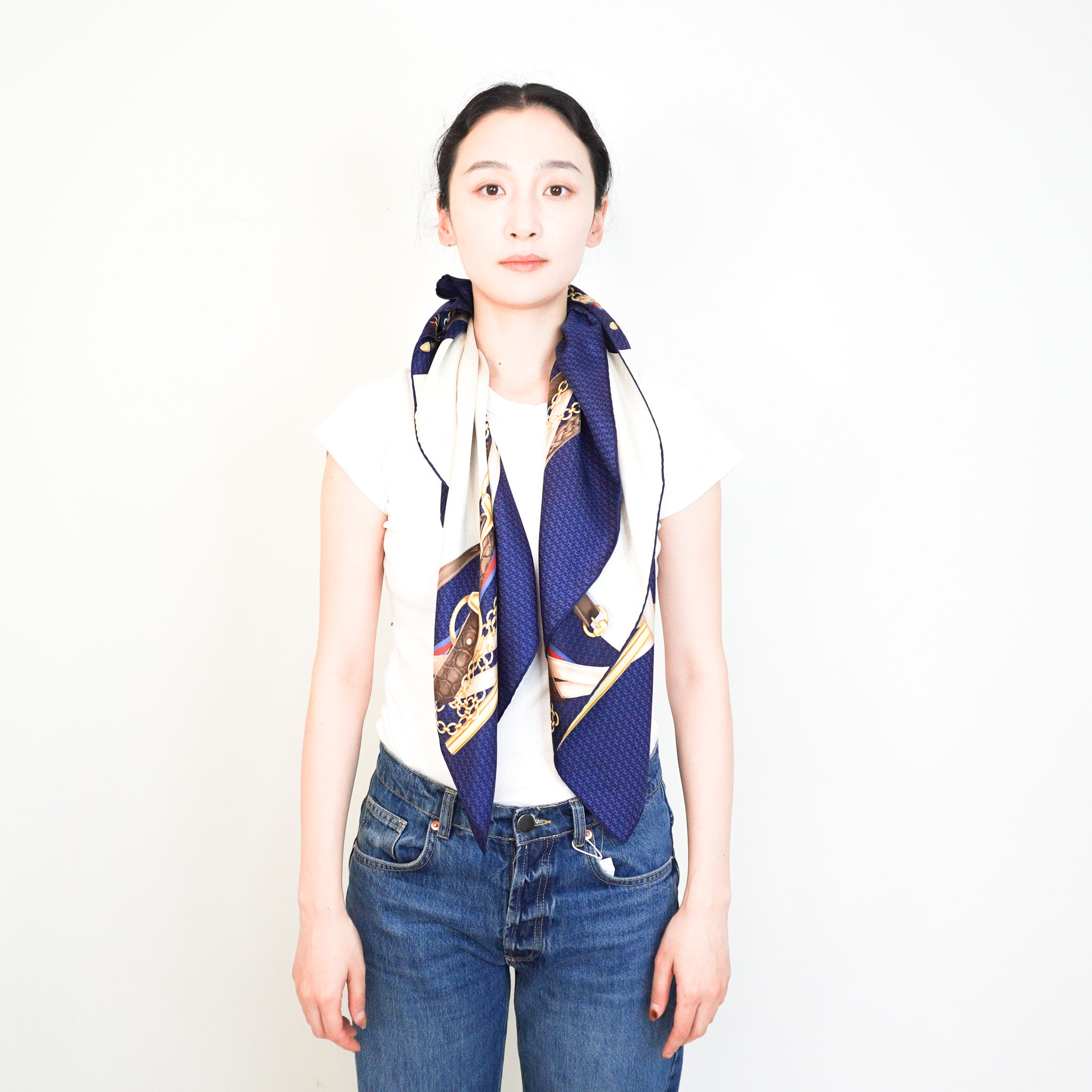 NEW Gucci Silk Gold Chain Scarf RRP £450 | Authentic Preloved - Reloved Again