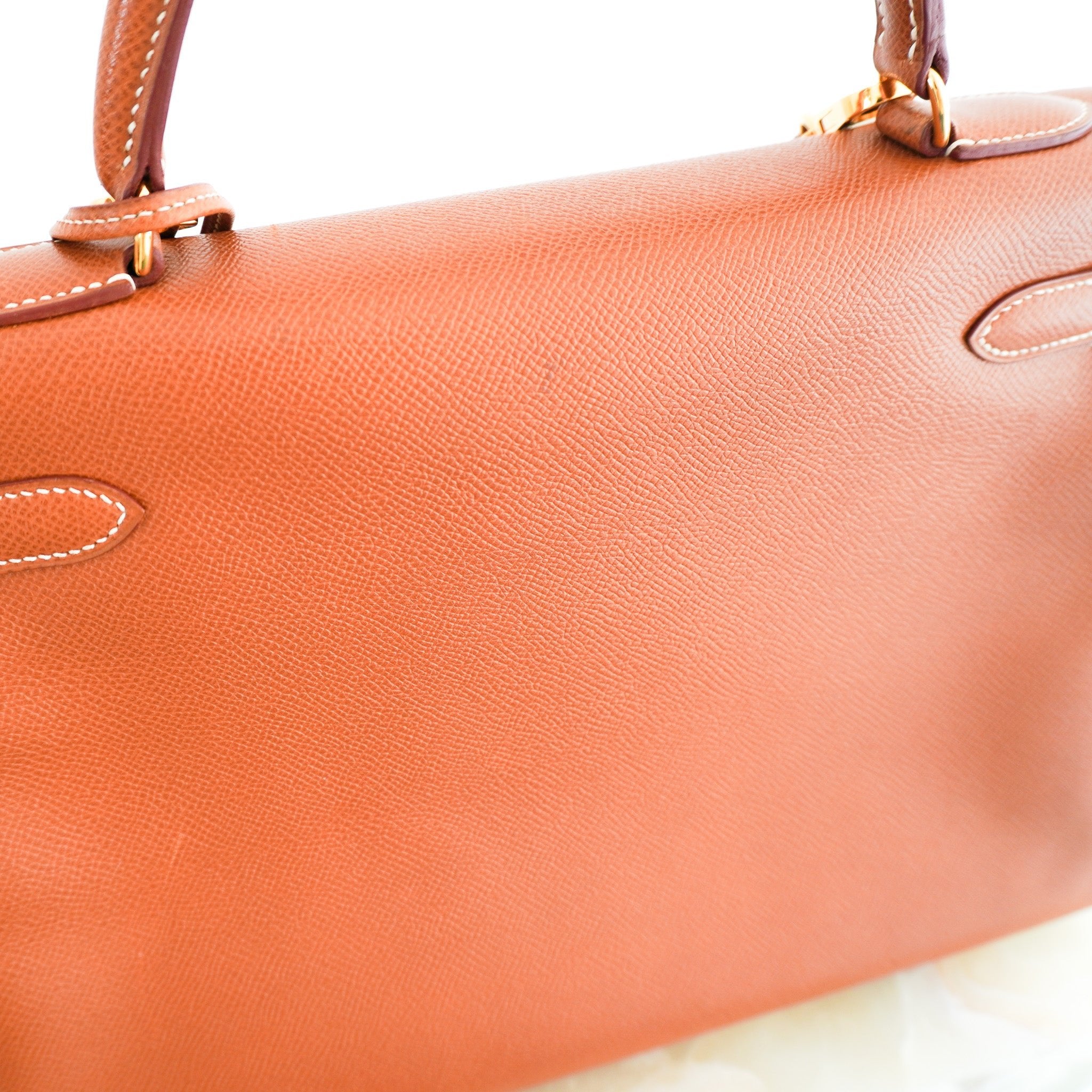 Hermès Kelly 32 Retourne Gold Courchevel | Authentic Preloved - Reloved Again