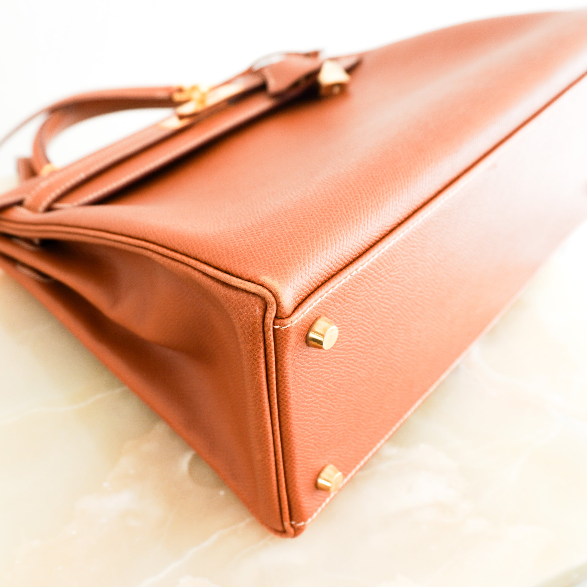 Hermès Kelly 32 Retourne Gold Courchevel | Authentic Preloved - Reloved Again