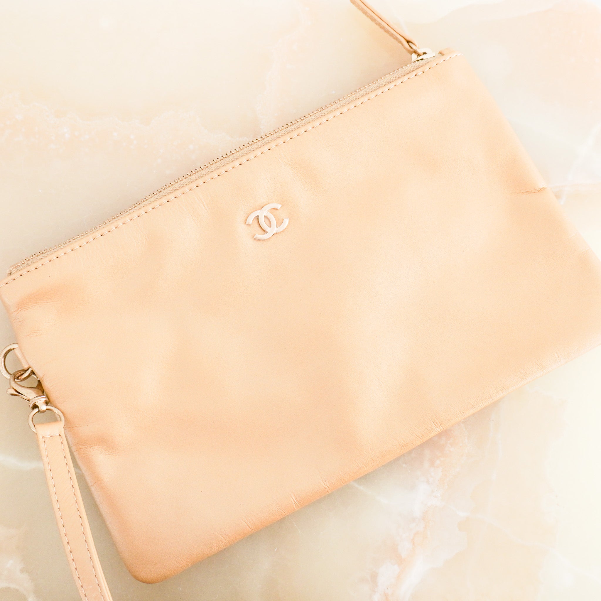 NEW Chanel 22 Small Hobo Bag in Gold Shiny Calfskin | Authentic Preloved