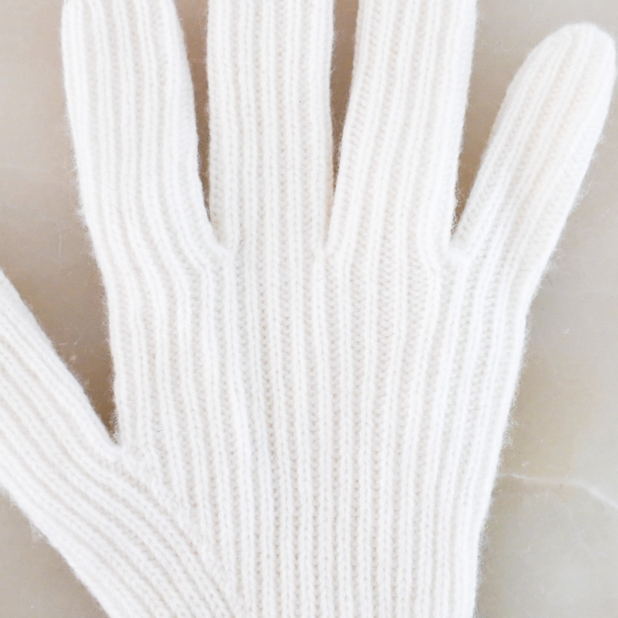 Arch 4 Cashmere Long Gloves in White RRP £145 | Authentic Preloved FINAL SALE - Reloved Again