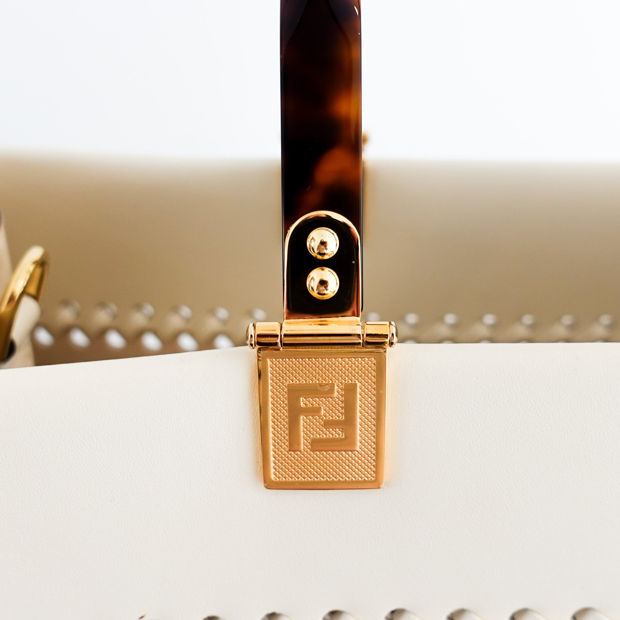 NEW Fendi Sunshine Medium White Tote Bag RRP £2250 | Authentic Preloved - Reloved Again