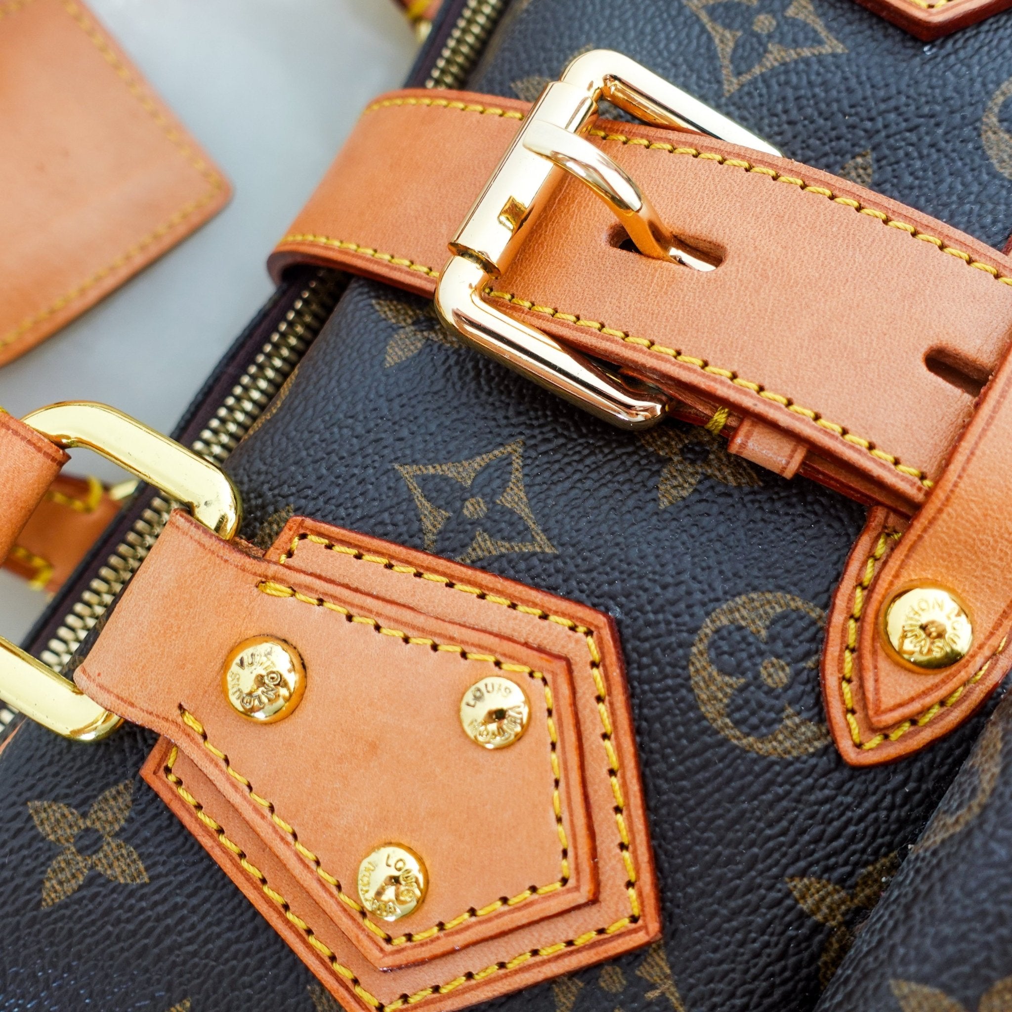 Manhattan GM bag RRP £1.1k - Reloved Again