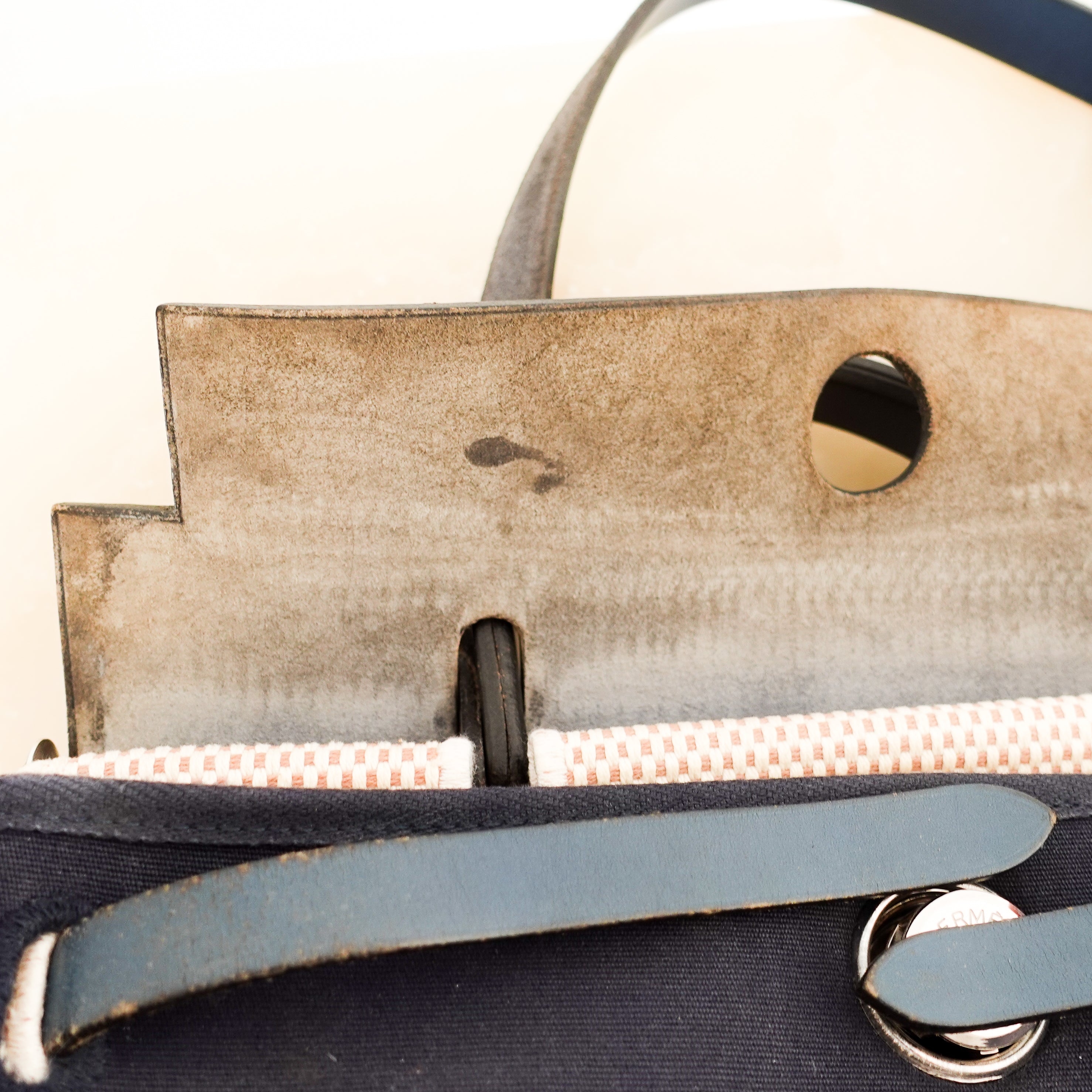 Hermès Navy 30 Canvas Herbag RRP £2300 | Authentic Preloved