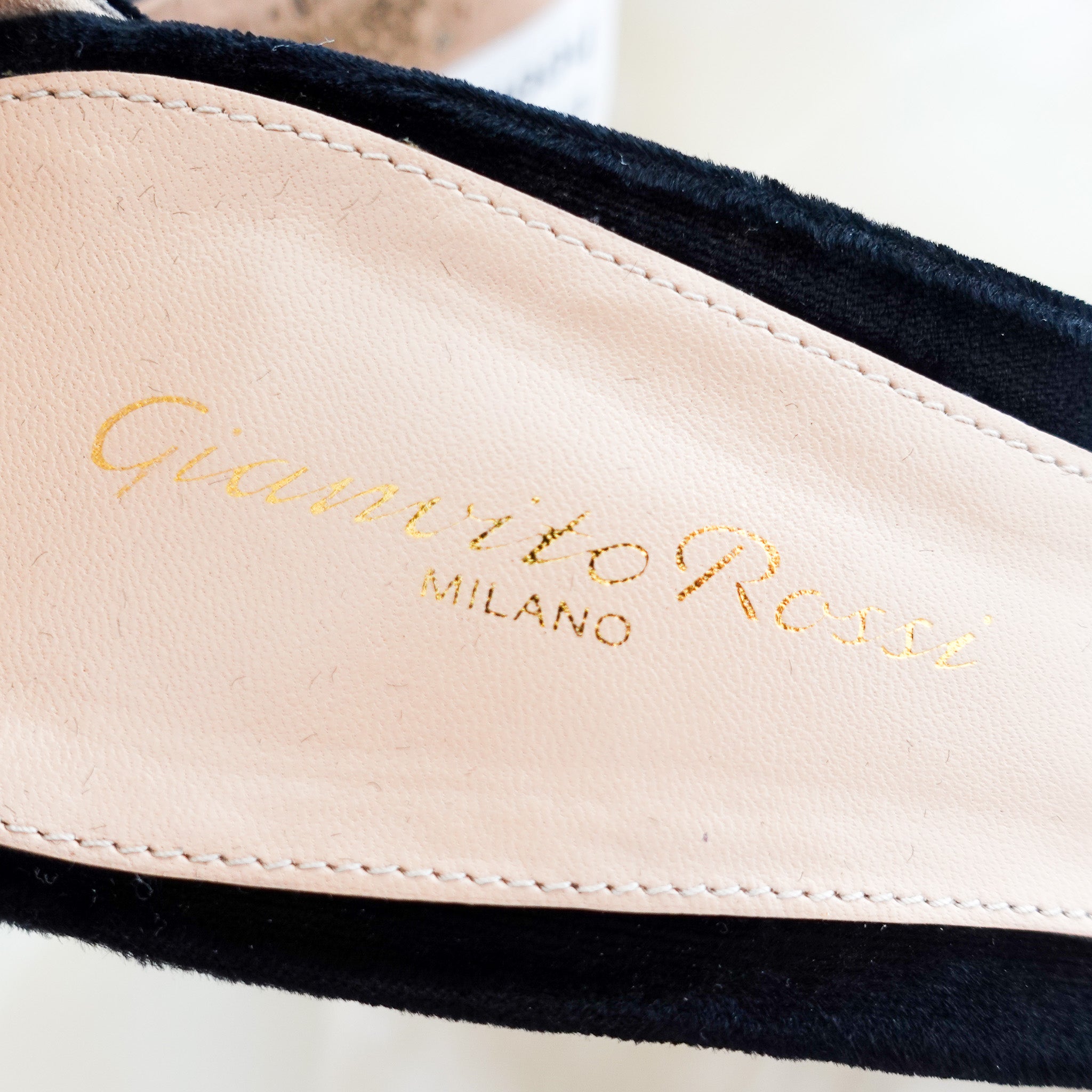 Gianvito Rossi Portofino 85 suede Heels RRP £500 | Authentic Preloved