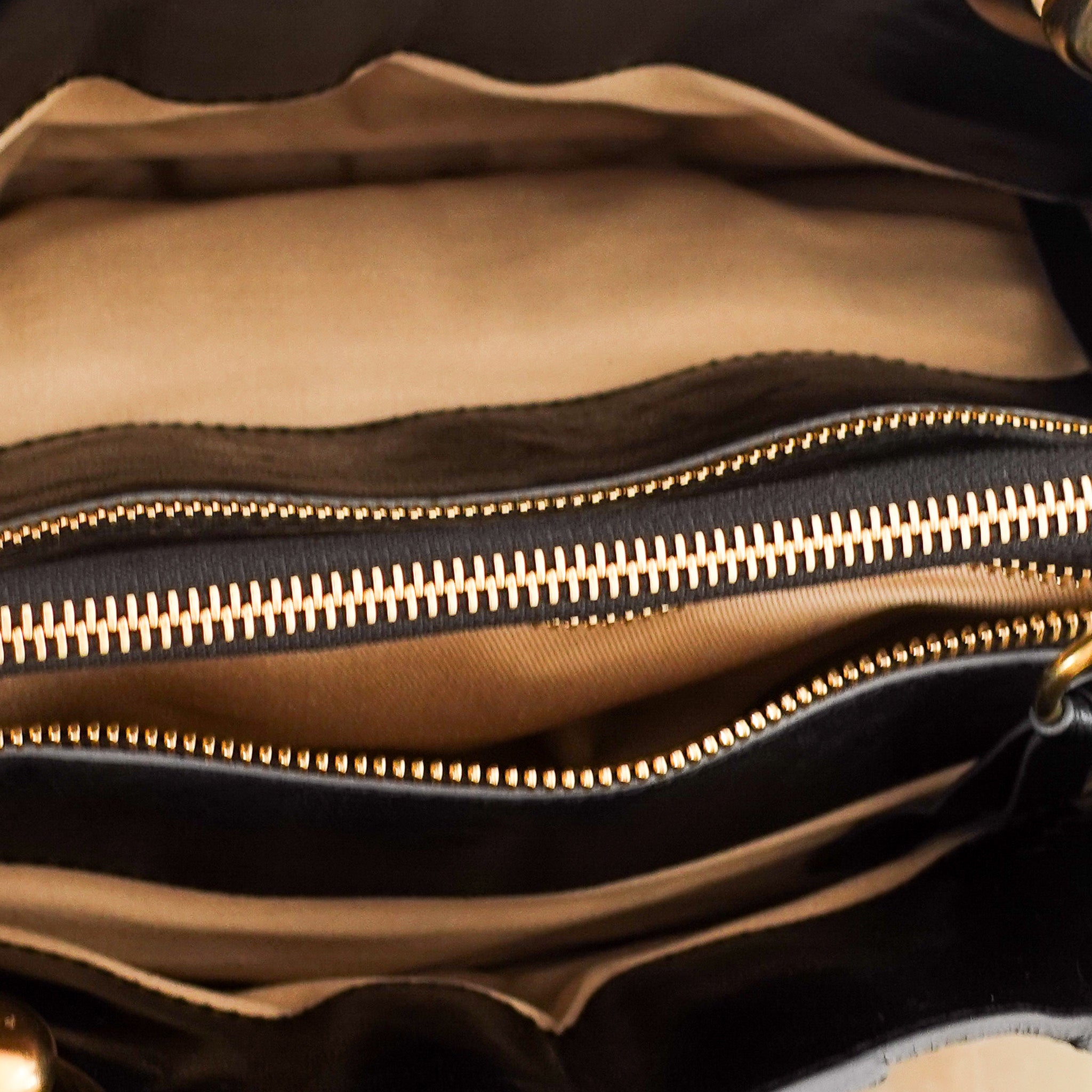 Chloe Vintage Heloise Bag in black RRP £230 | Authentic Preloved