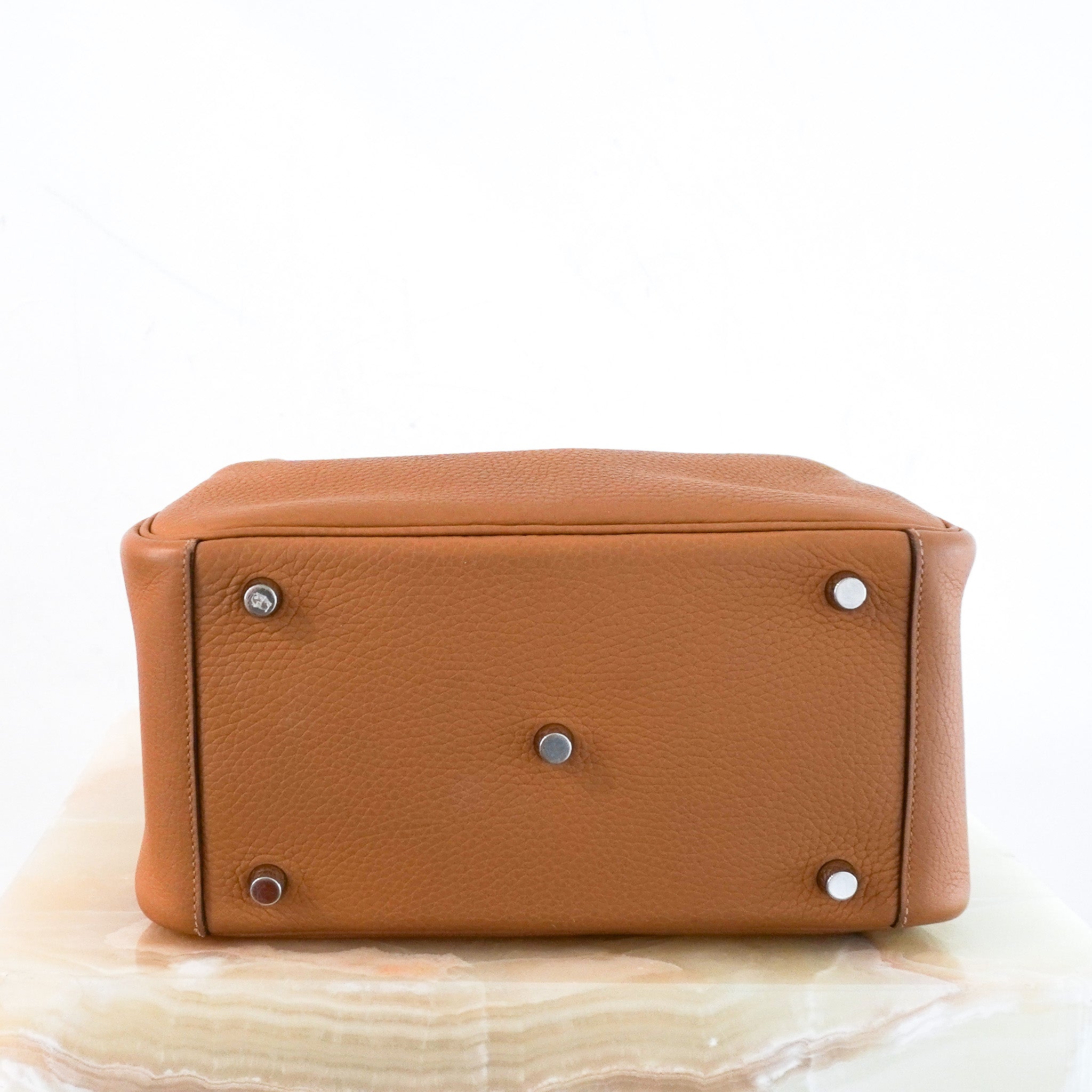 Hermès Lindy 26 in Biscuit RRP £6500 | Authentic Preloved - Reloved Again