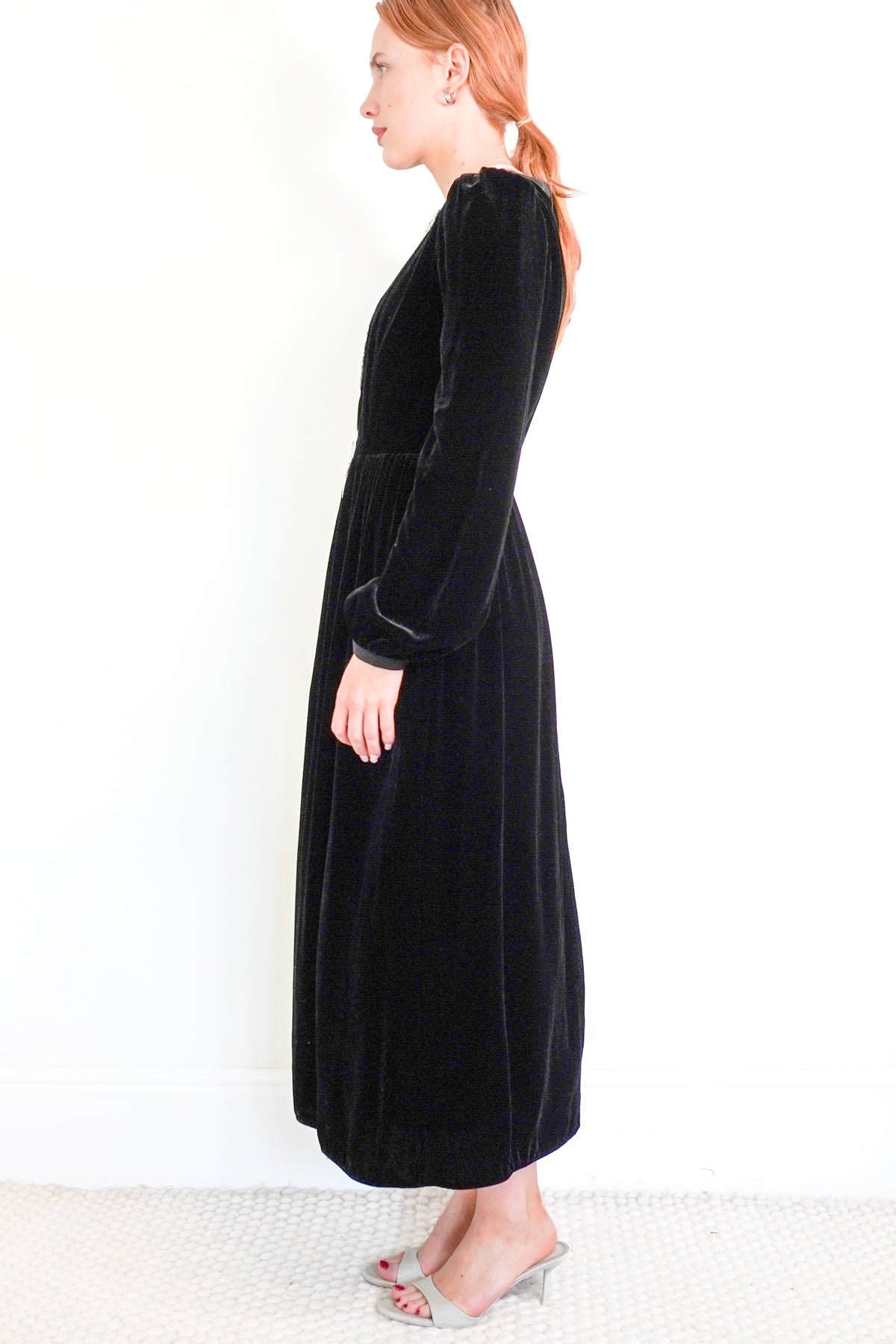 Saloni Camille Velvet Embellished Gown (RRP £700) | Authentic Preloved