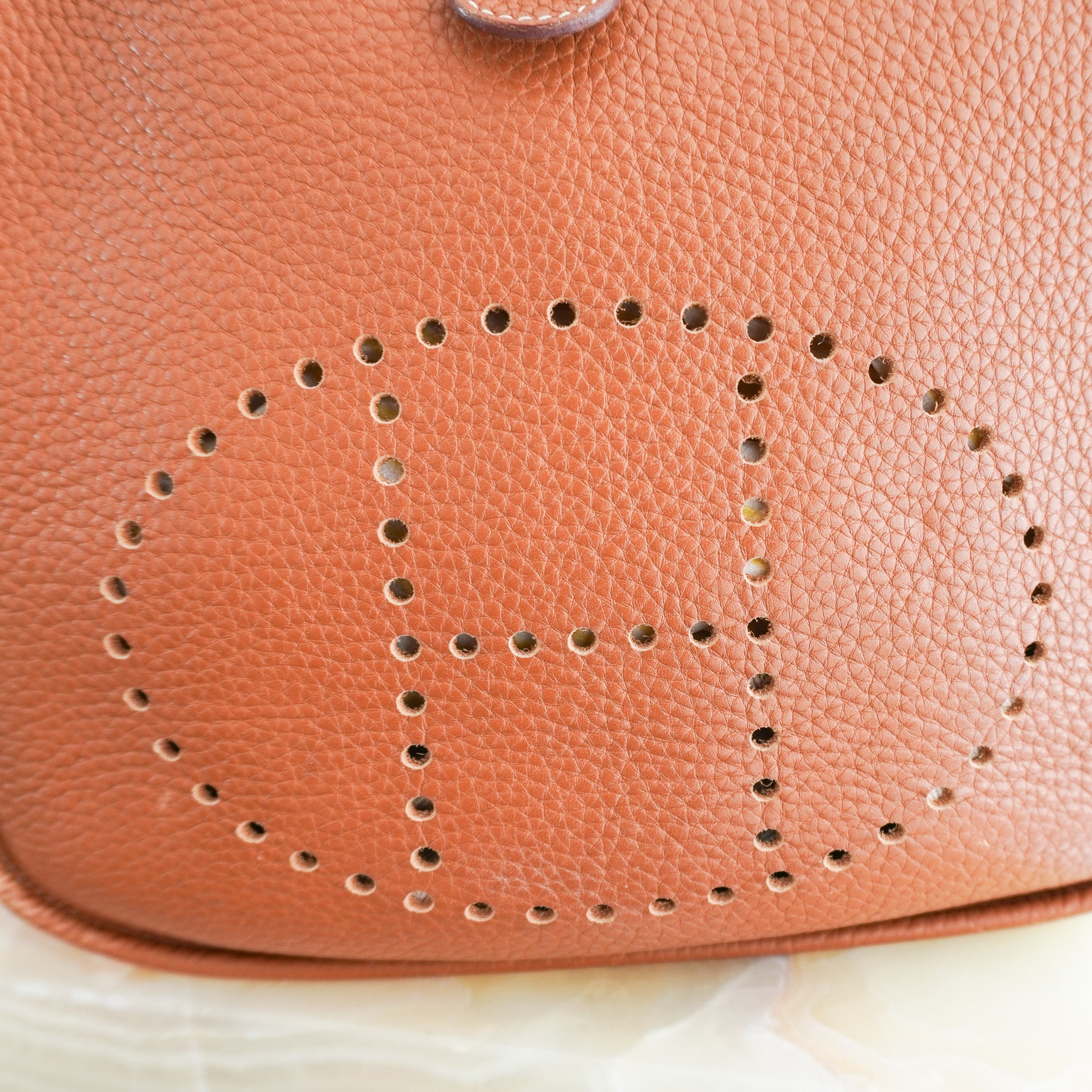Hermès Gold Evelyne 29 Bag RRP £2,990 | Authenticated - Reloved Again