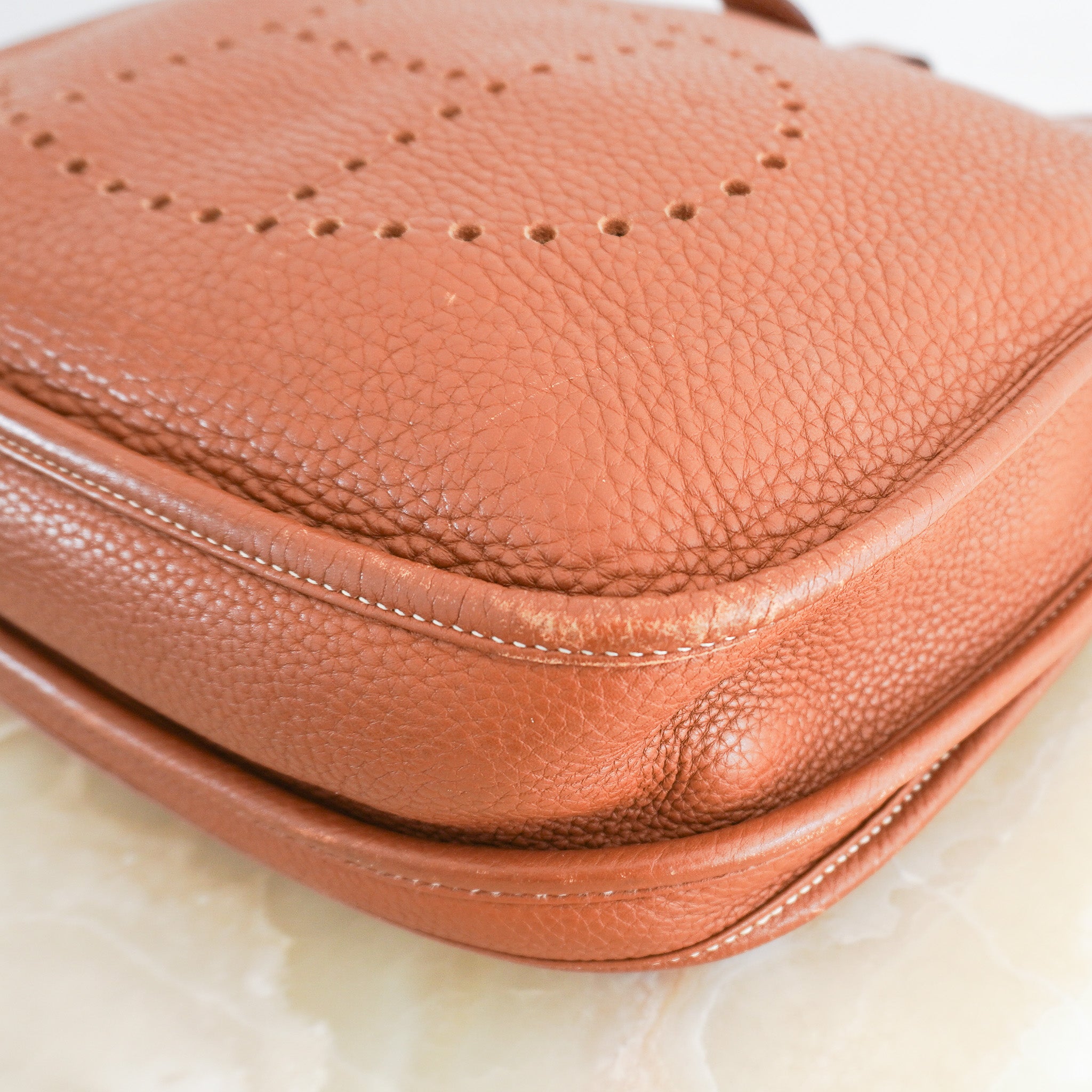 Hermès Gold Evelyne 29 Bag RRP £2,990 | Authenticated - Reloved Again