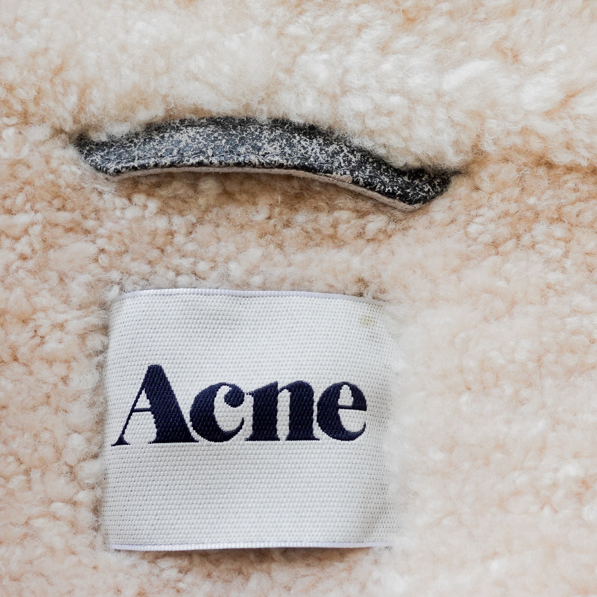 Acne Studios Shearling Cropped Coat RRP £1200| Authentic Preloved - Reloved Again