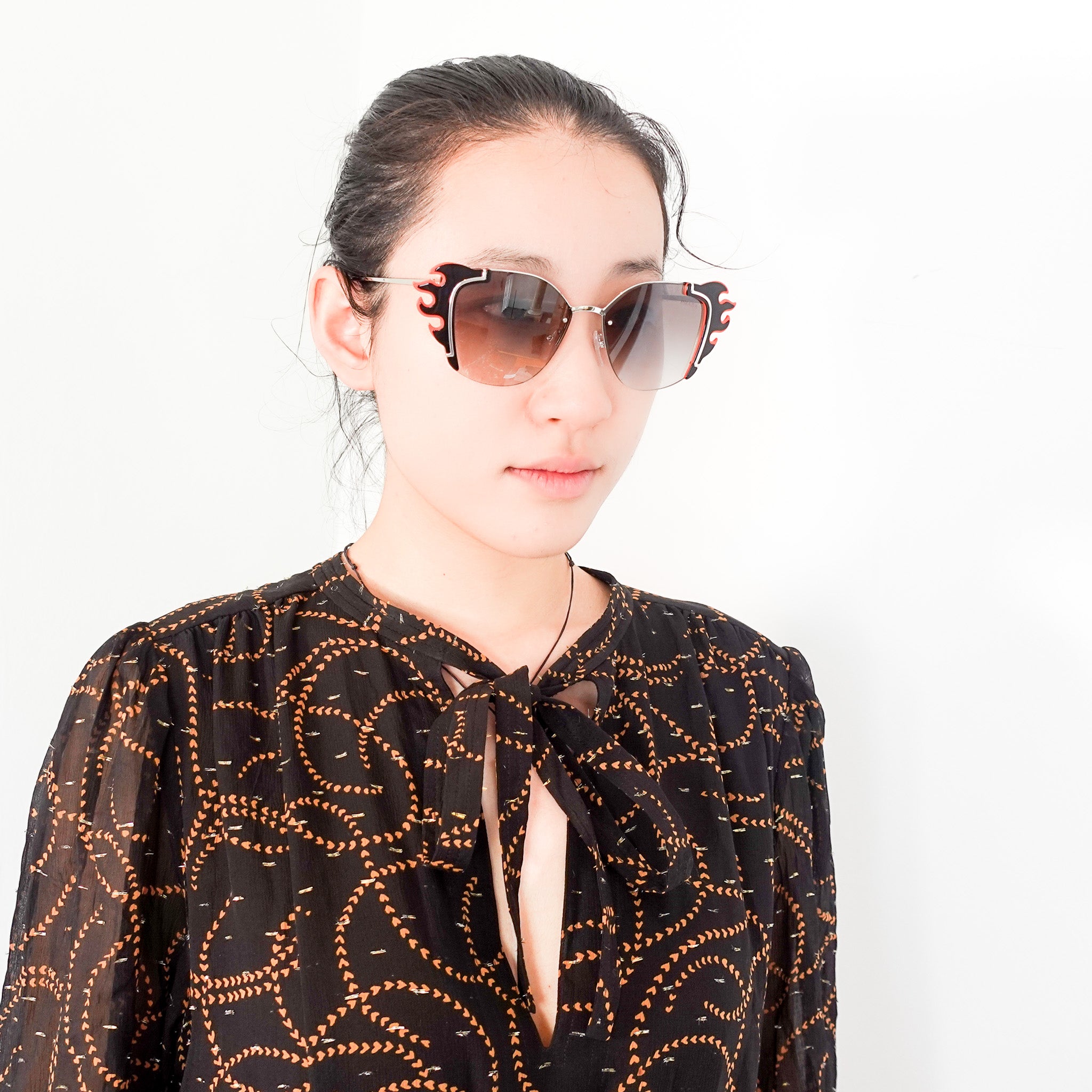 Prada Cat eye "Flammen" black sunglasses RRP £300 | Preloved Authentic