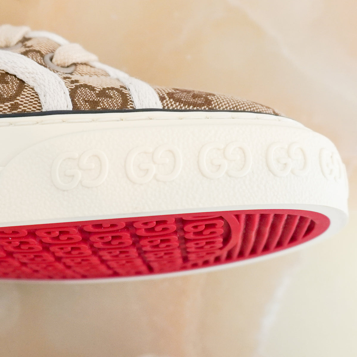 Gucci Tennis 1977 Trainers (RRP £420) | Authentic Preloved