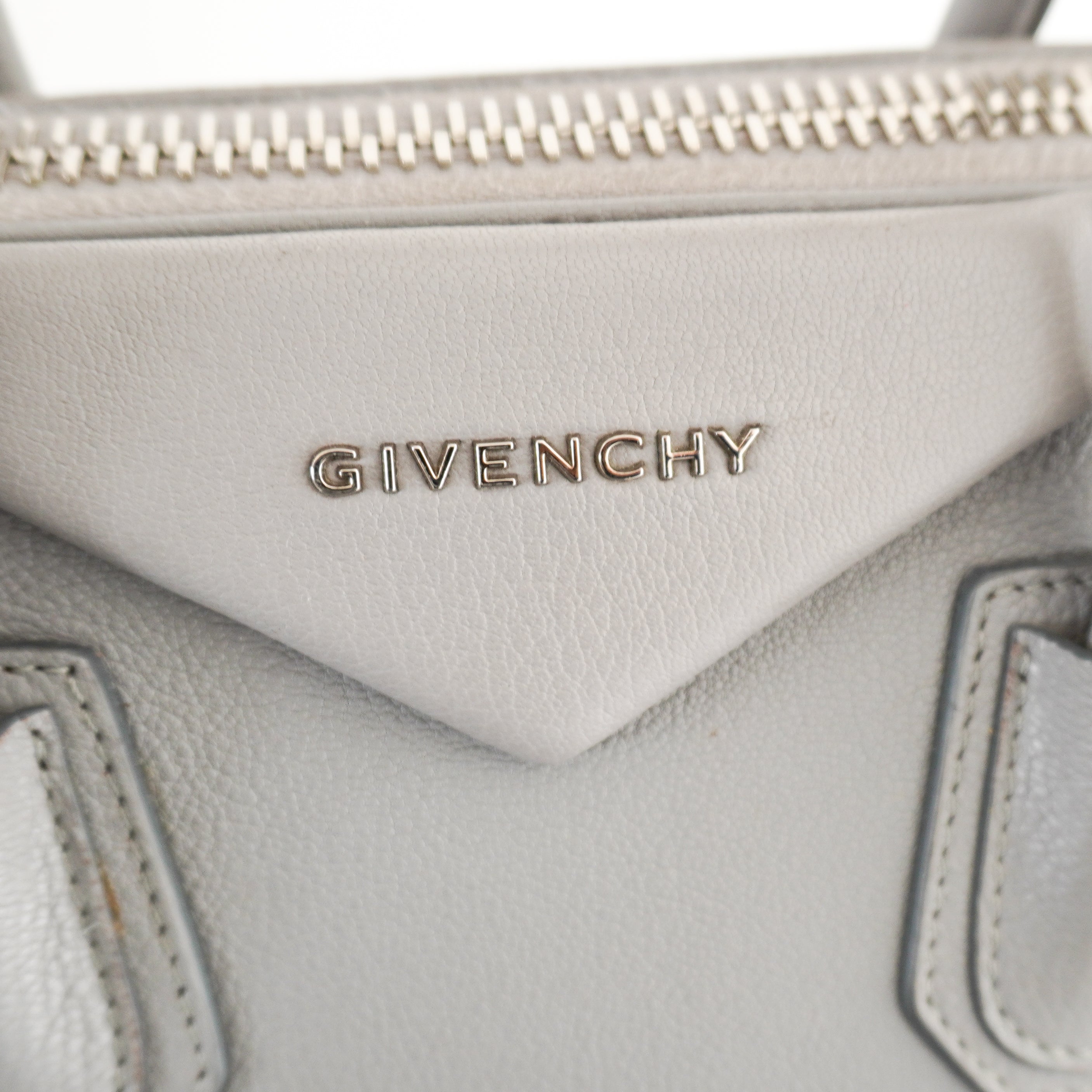 Givenchy Medium Antigona Bag Pearl Grey Sugar (RRP £1690) | Authentic Preloved