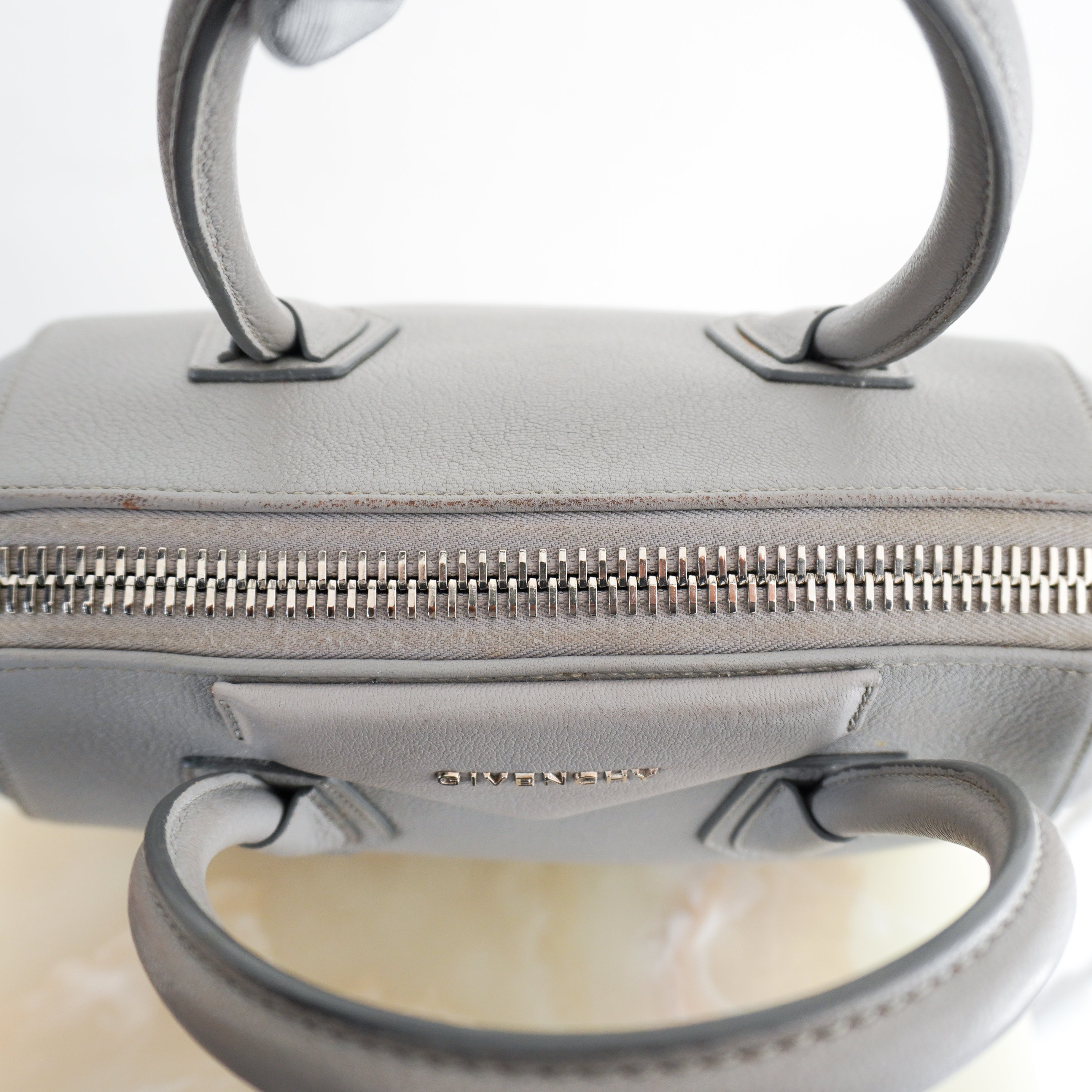Givenchy Medium Antigona Bag Pearl Grey Sugar (RRP £1690) | Authentic Preloved