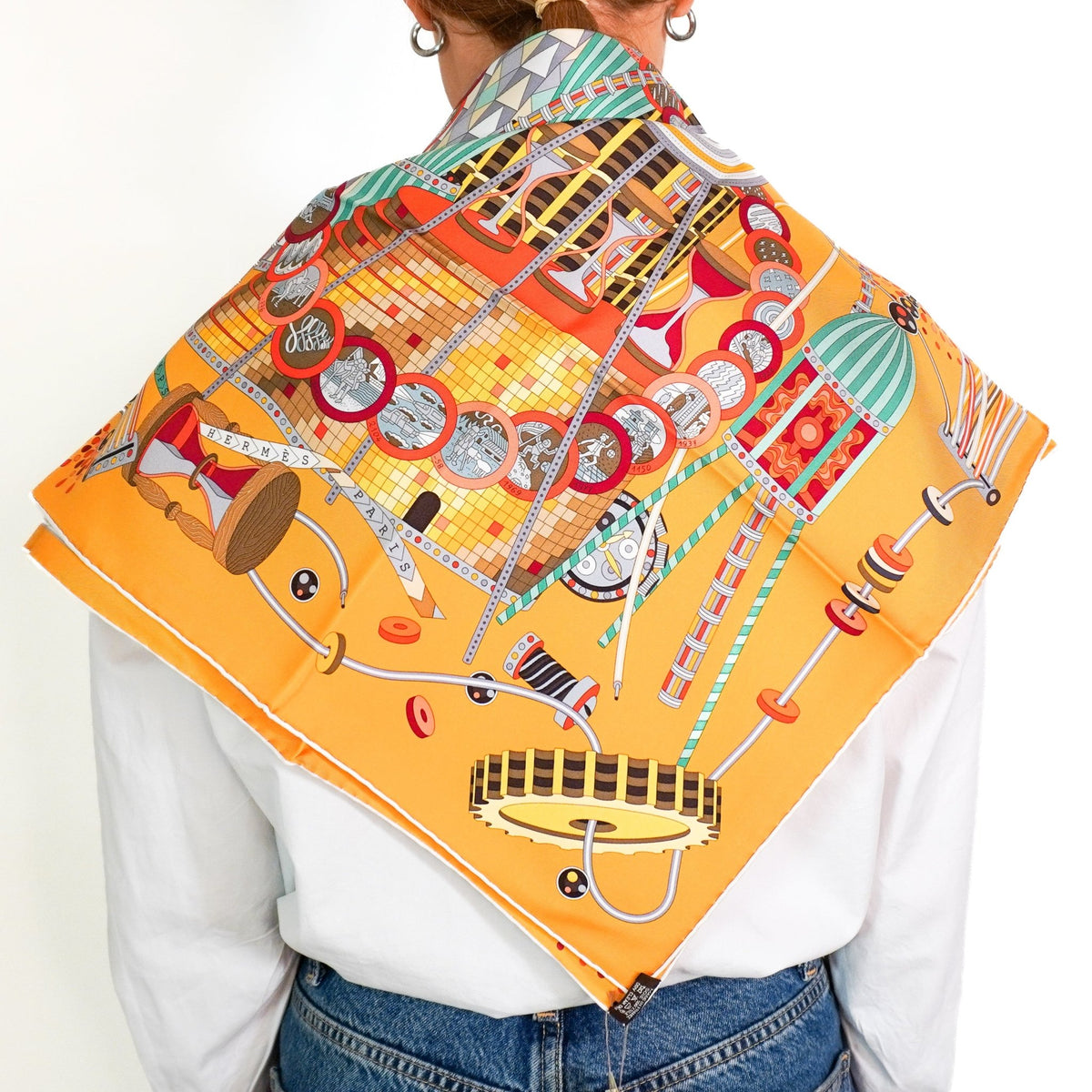 Hermès Le Laboratoire du Temps Silk Scarf Carré 90 (RRP £520) | FINAL SALE Authentic Preloved - Reloved Again