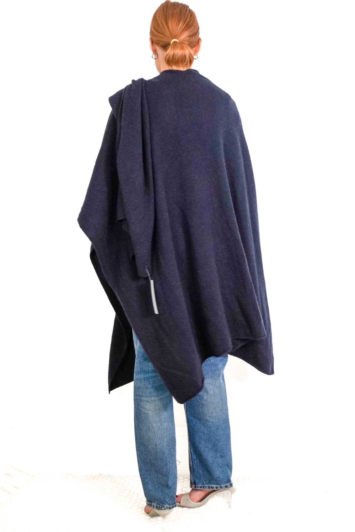 NWT Raey Navy Cashmere Poncho (RRP £700) | Authentic Preloved - Reloved Again