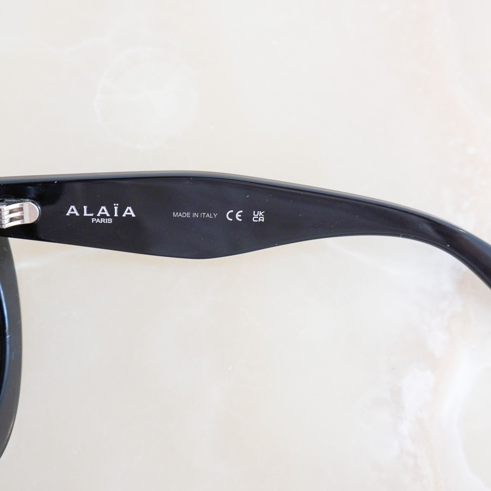 Alaïa Black Round Acetate Sunglasses with Stud Detail RRP £550 | Authentic Preloved FINAL SALE
