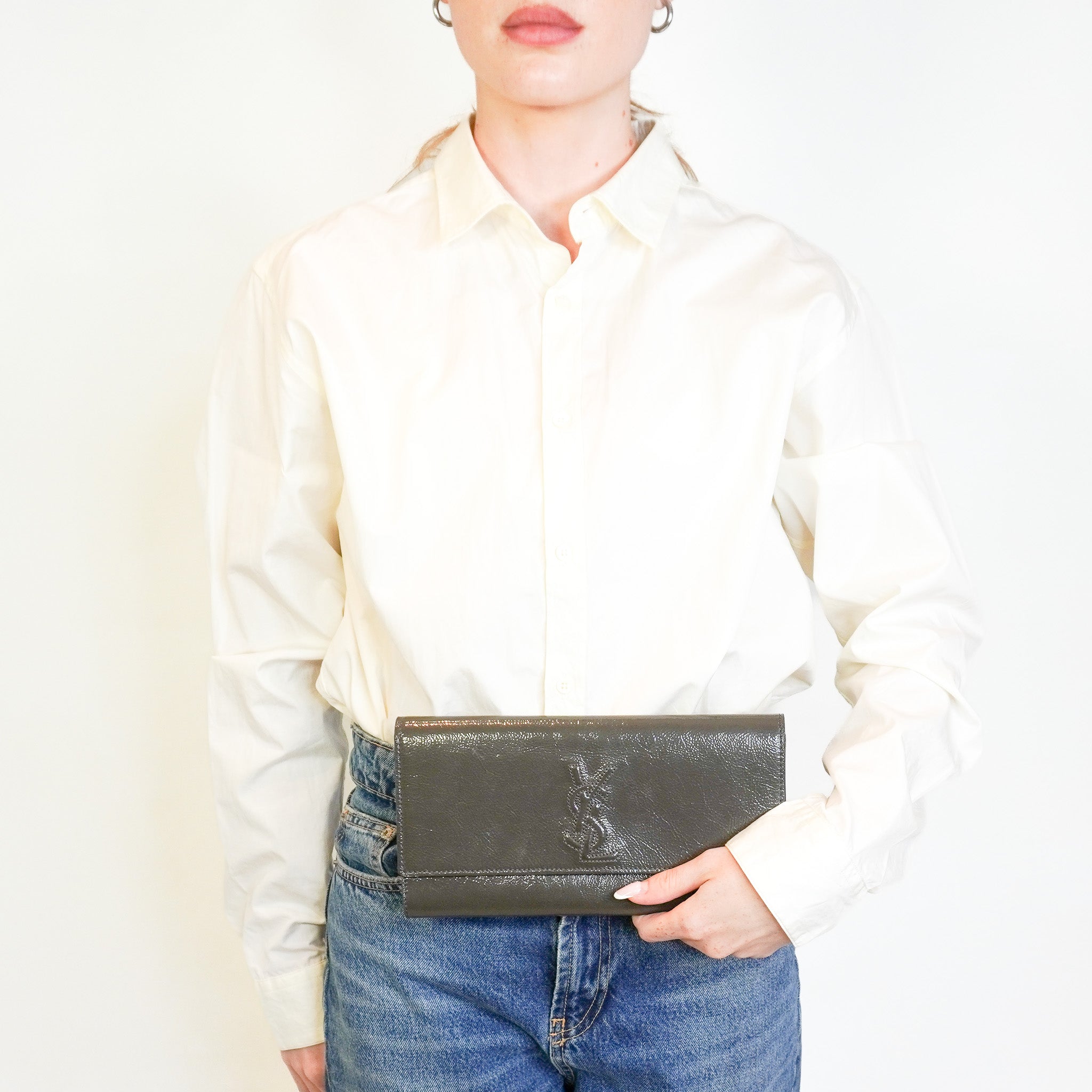 Saint Laurent Medium Front Flap Pouch in Grey Patent Leather (RRP £750) | Authentic Preloved