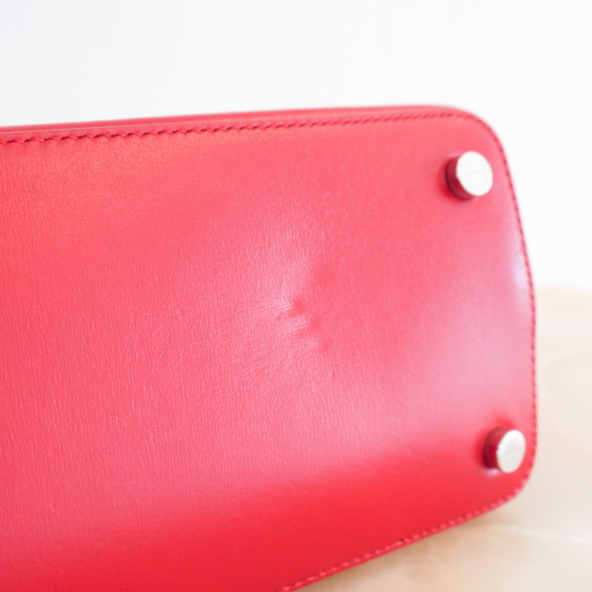 Alaïa Mina 16 Micro Bag in Red (RRP £1000) | Authentic Preloved