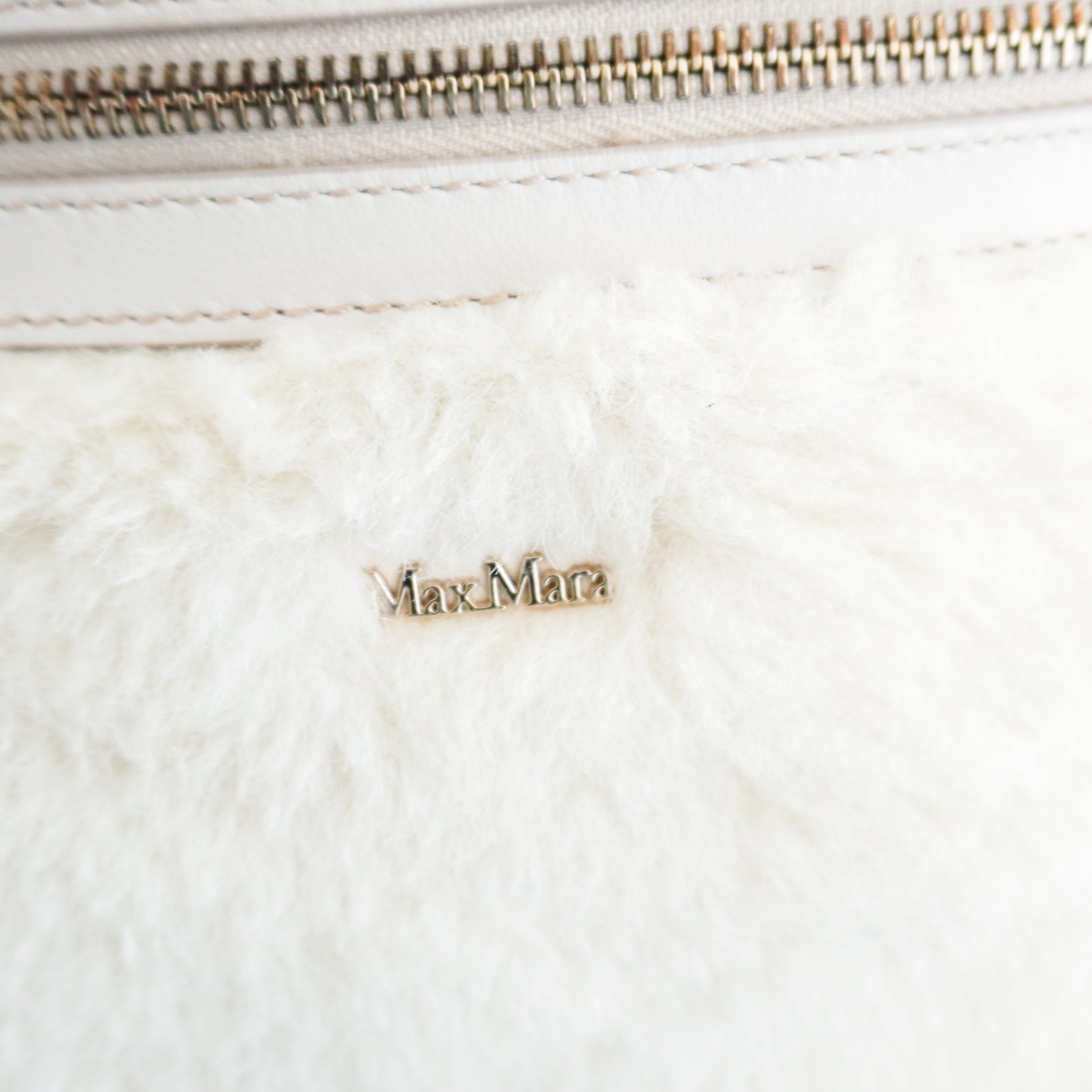 MaxMara White Camelux Teddy Fur Shoulder Bag (RRP £720) | Authentic Preloved