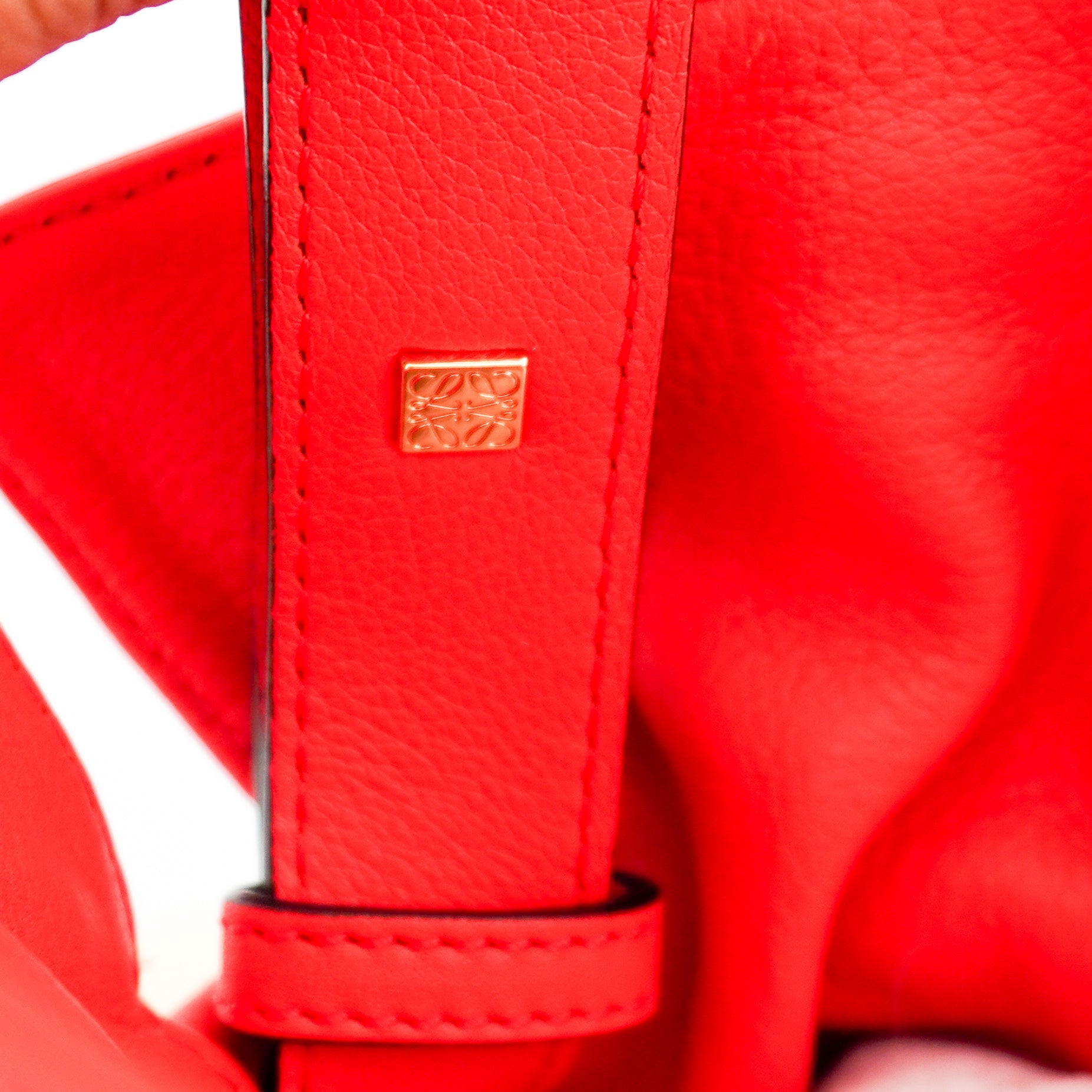 LOEWE Flamenco Knot Tote Bag in Primary Red (RRP £2900) | Authentic Preloved
