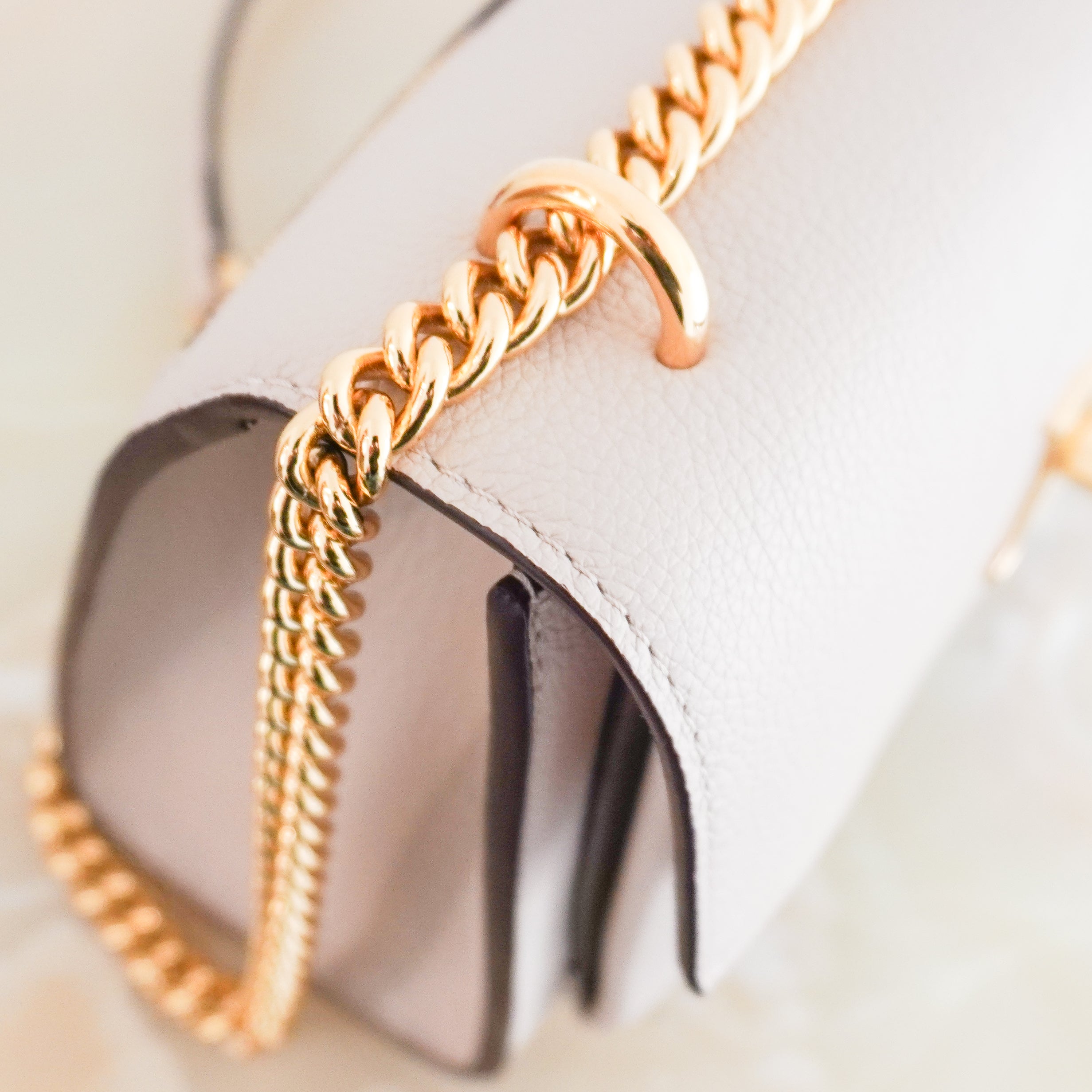 NEW Louis Vuitton Lockme Chain Bag in Greige Grained Calfskin Leather (RRP £1880) | Authentic Preloved