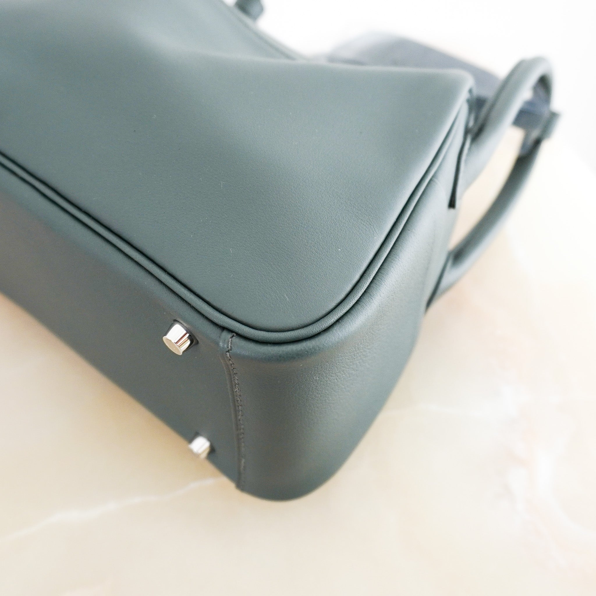 NEW Hermès Mini Lindy Bag in Vert Foncé Leather with Mixed Metal Hardware | Authentic Preloved - Reloved Again