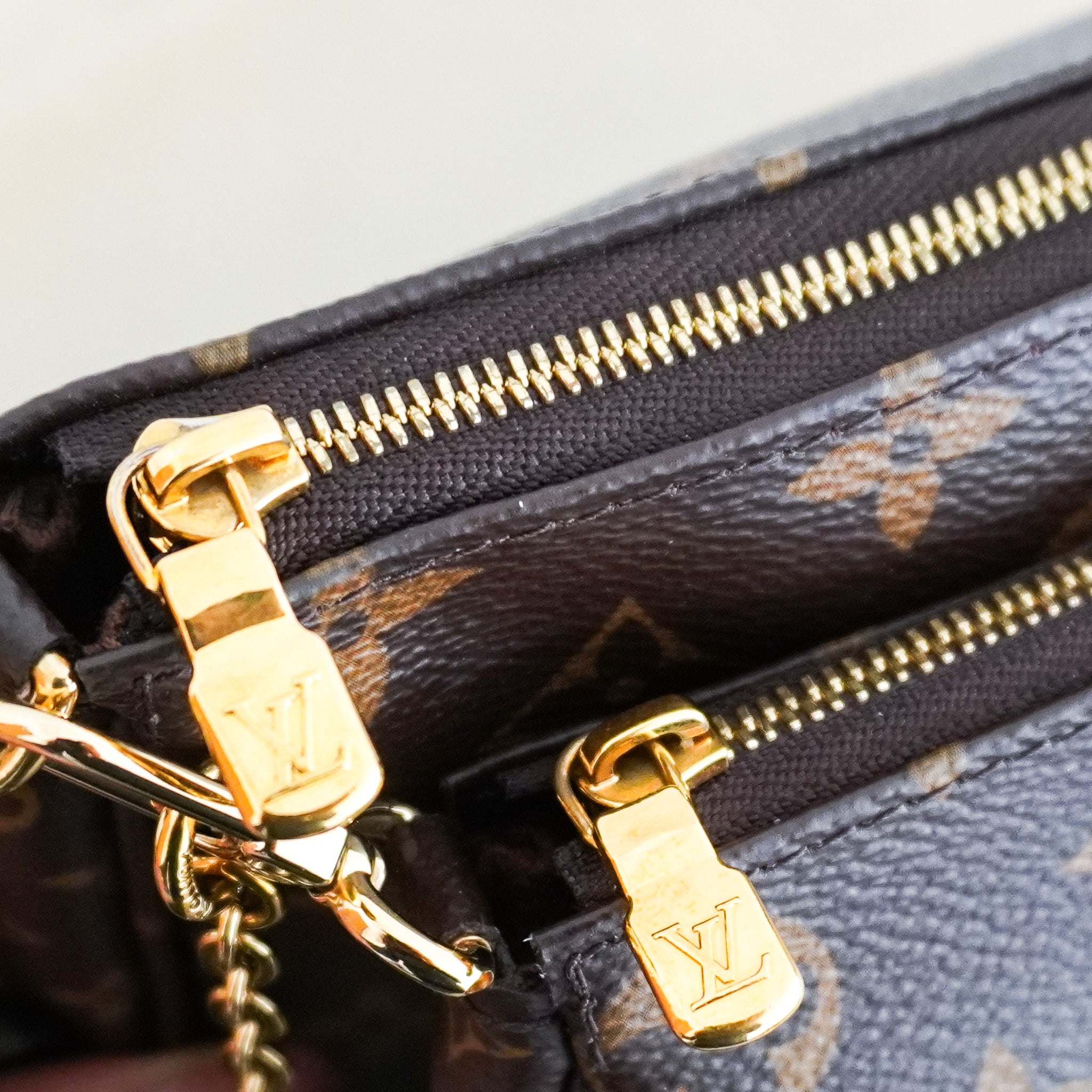 CURRENT SEASON Louis Vuitton Monogram Multi Pochette Accessoires Bag RRP £2030 | Authentic Preloved