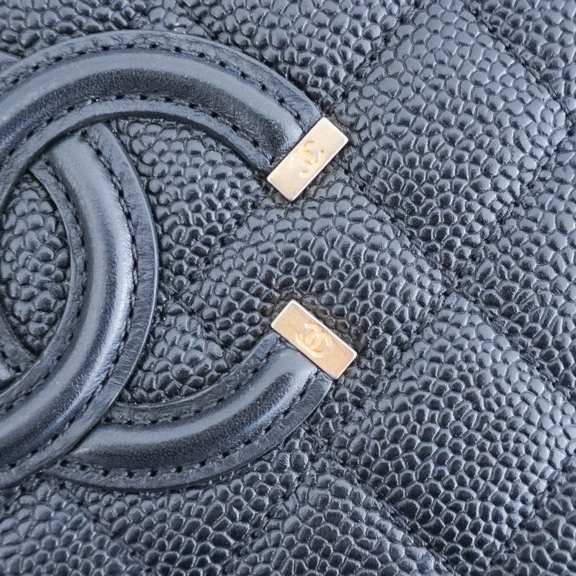 Chanel Black Filigree Small Vanity Case in Caviar Leather (RRP £3500) | Authentic Preloved