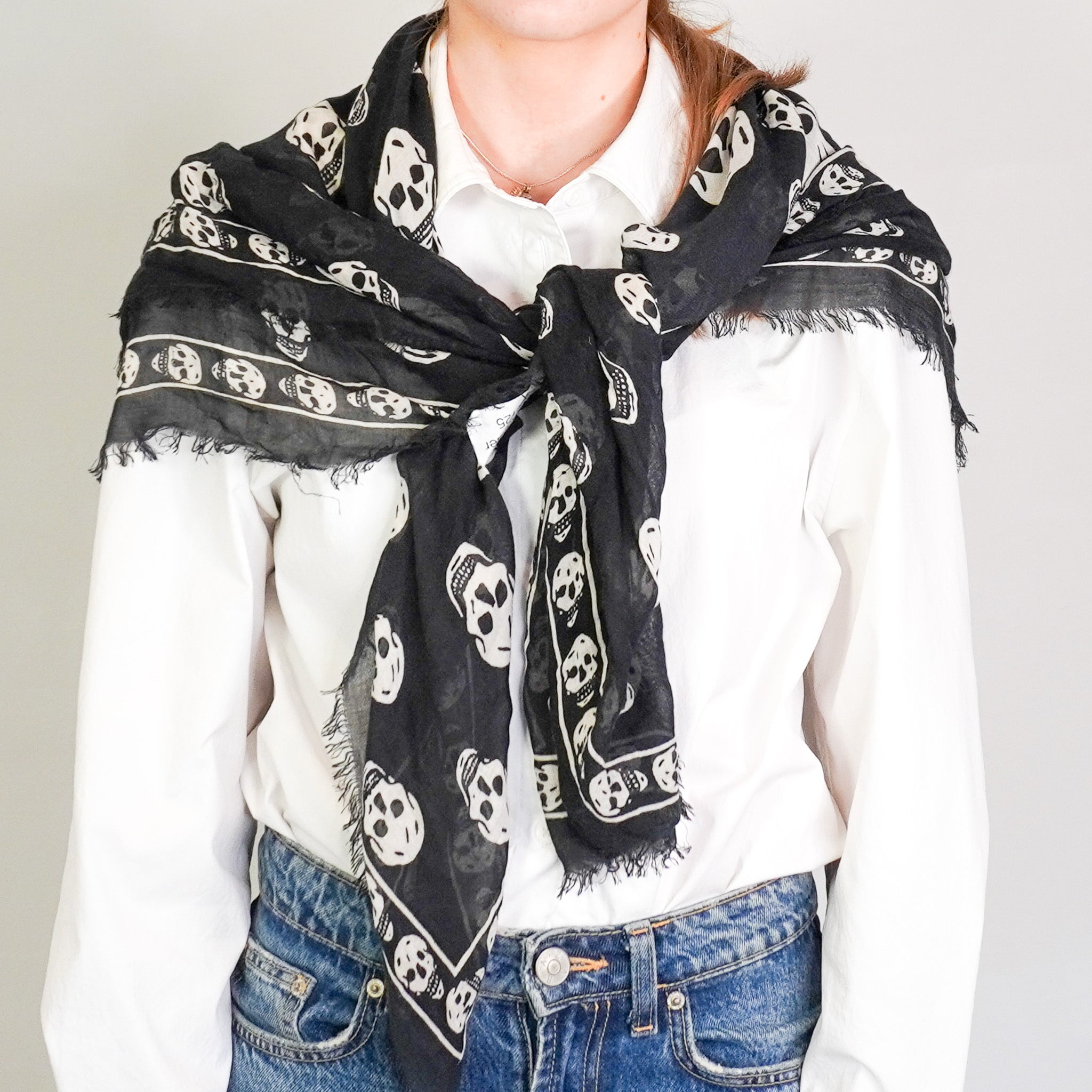 Alexander McQueen Black Skull Scarf (RRP £220) | Authentic Preloved FINAL SALE