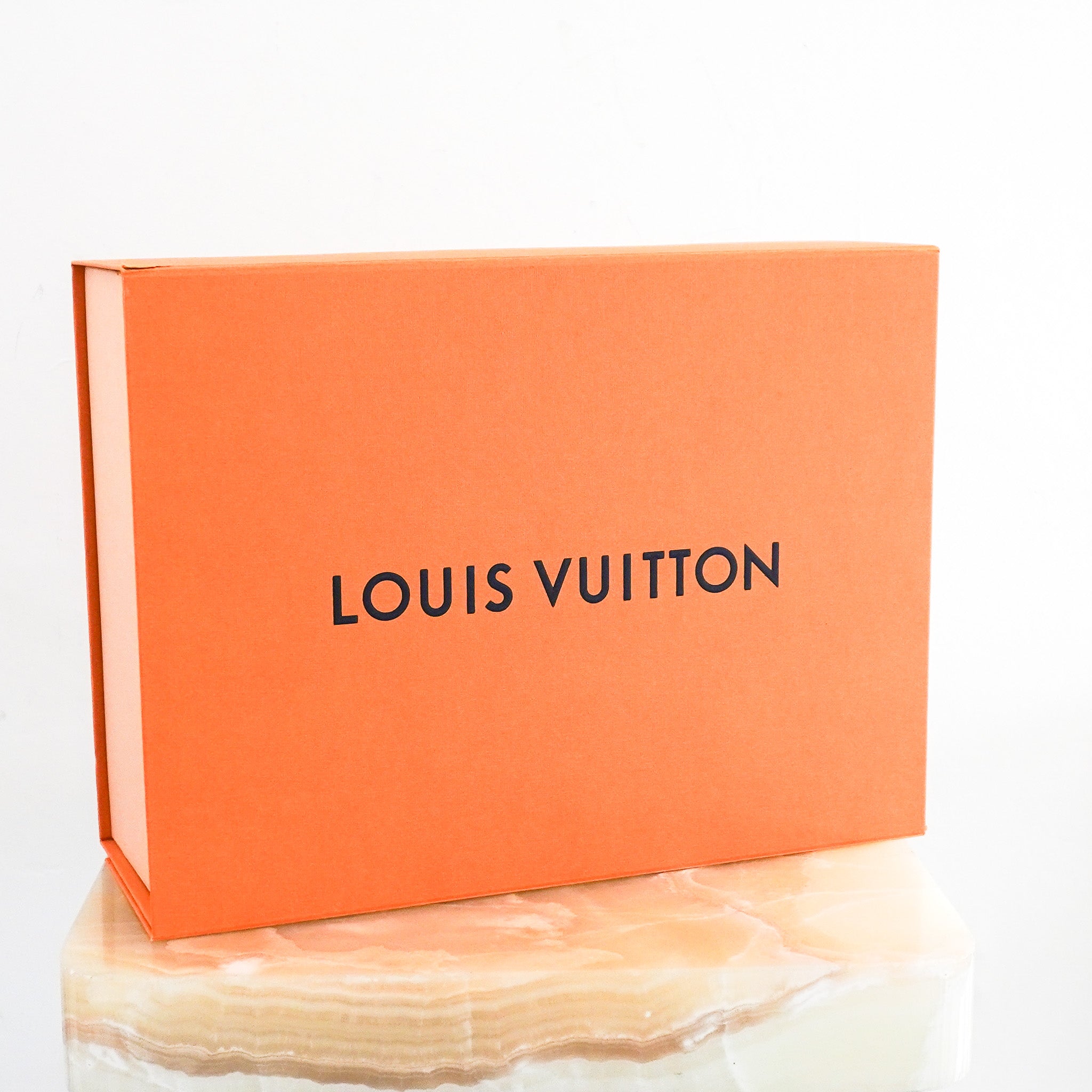 CURRENT SEASON Louis Vuitton OnTheGo East West Bag RRP £2510 | Authentic Preloved - Reloved Again