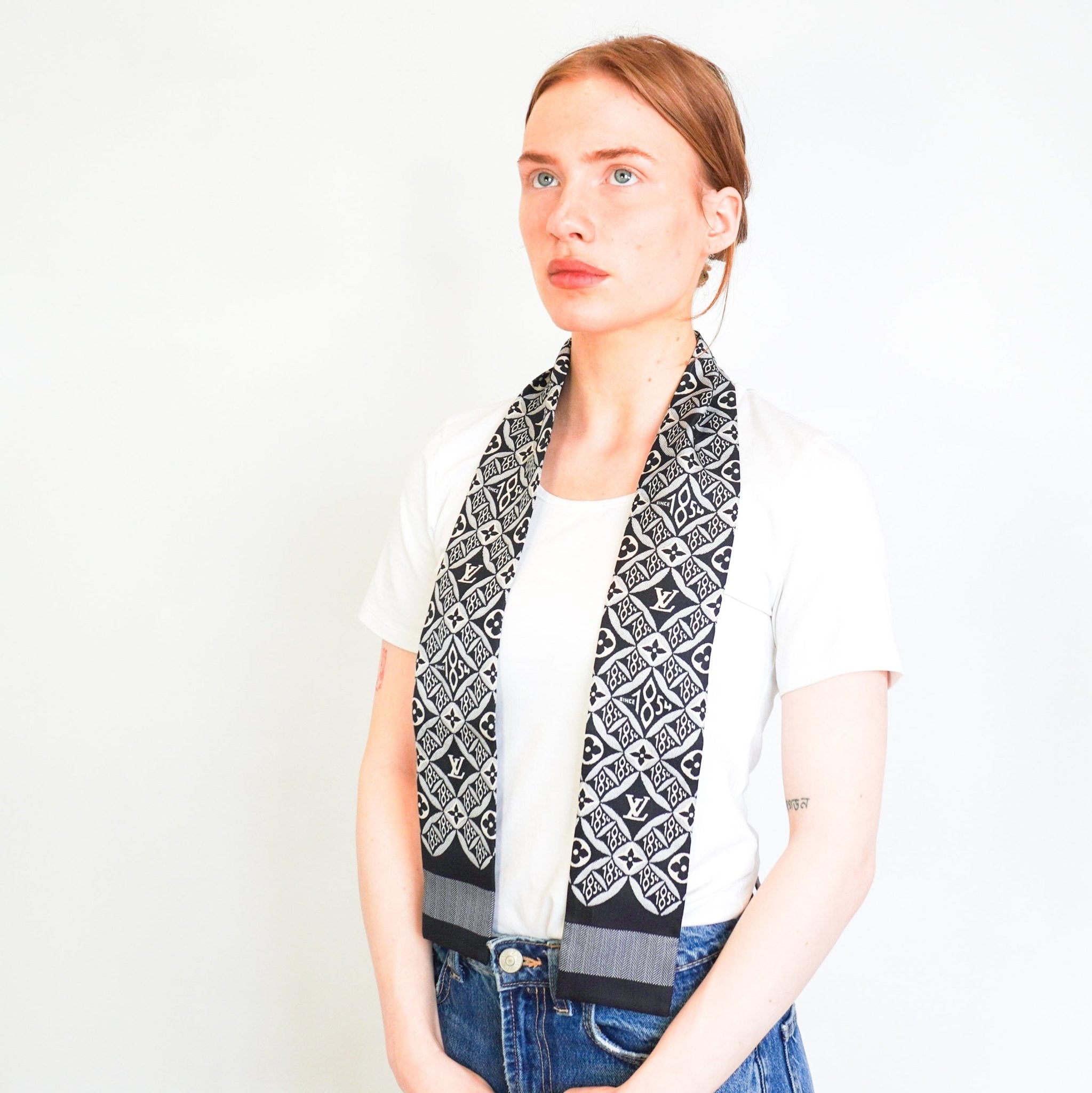 Louis Vuitton Black & White Bandeau Scarf RRP £200 | Authentic Preloved FINAL SALE - Reloved Again