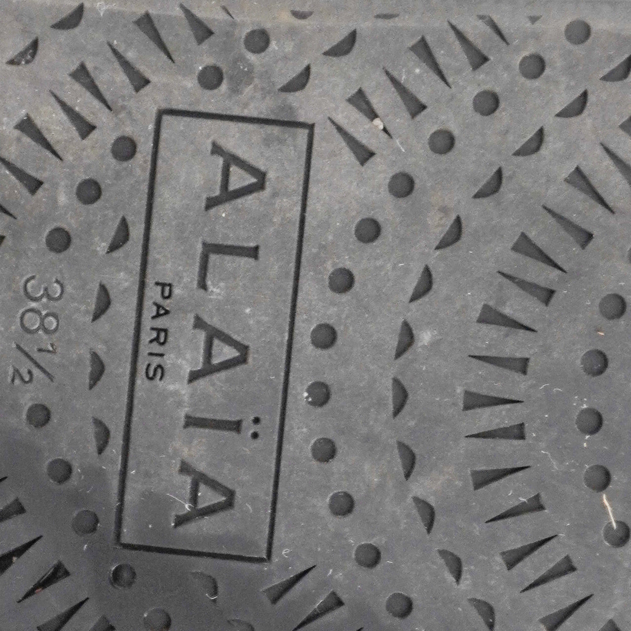ALAIA Strass Ballet Flats in Black (RRP £950) | Authentic Preloved